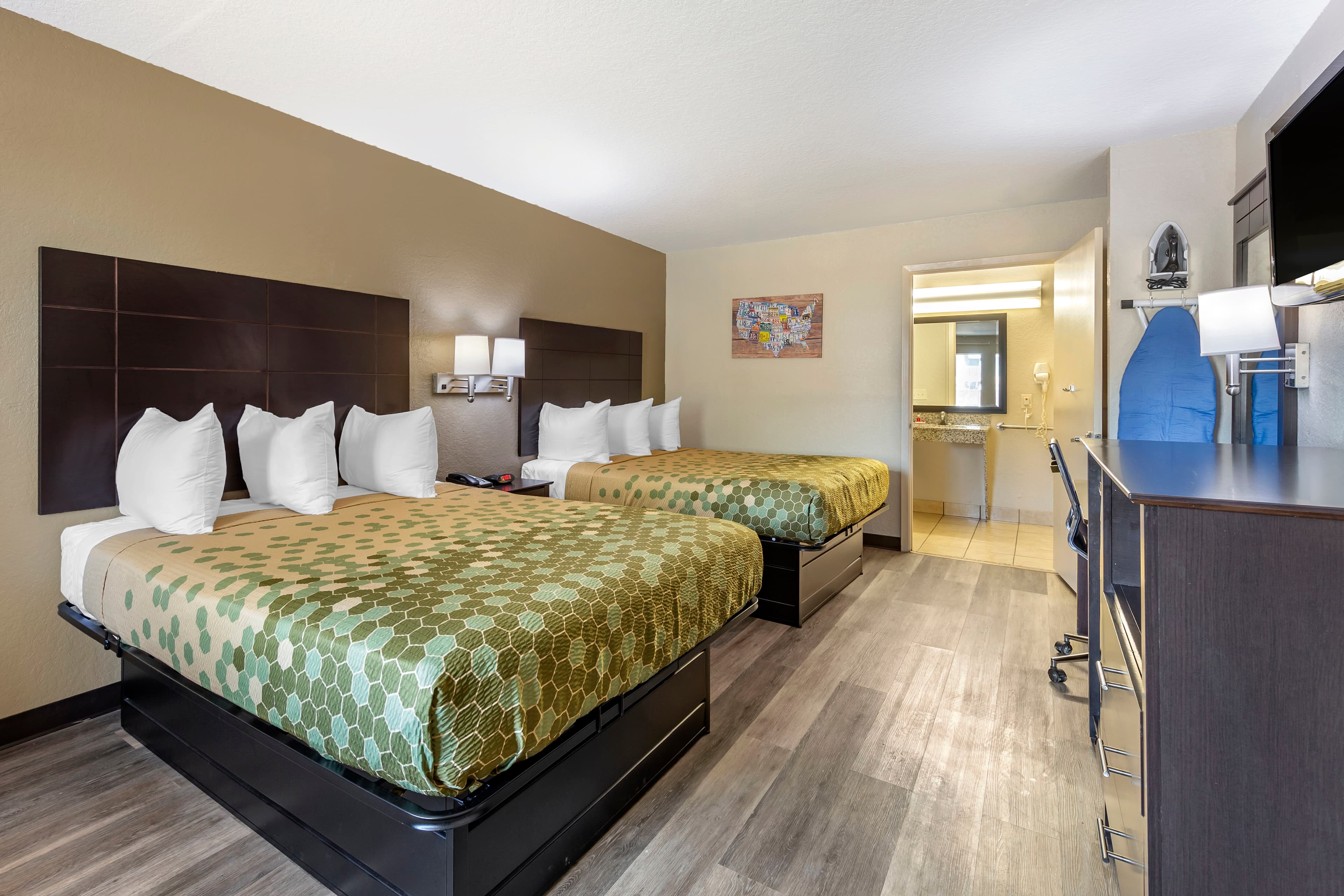 Econo Lodge Near Lackland Air Force Base-SeaWorld — 19