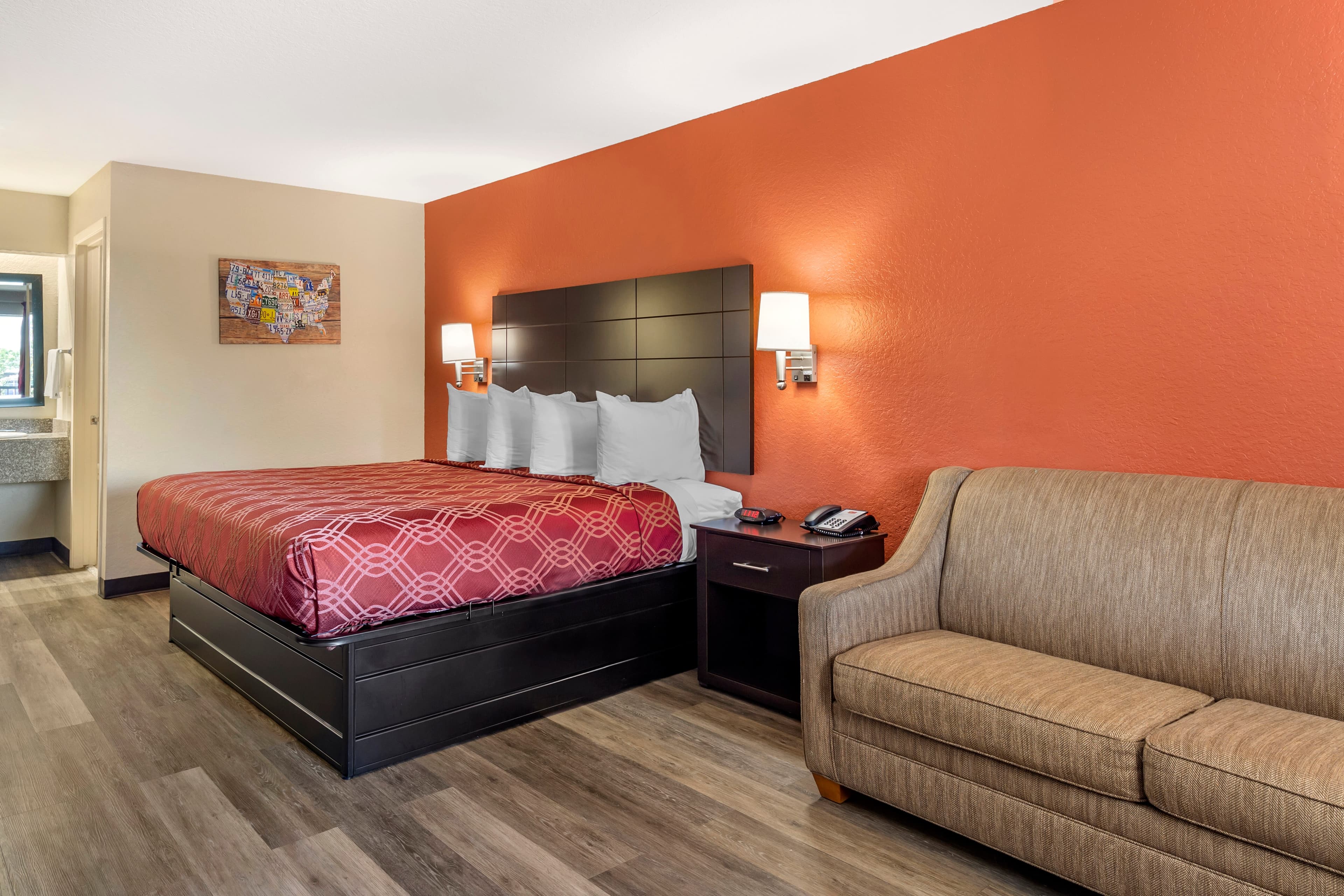 Econo Lodge Near Lackland Air Force Base-SeaWorld — 7