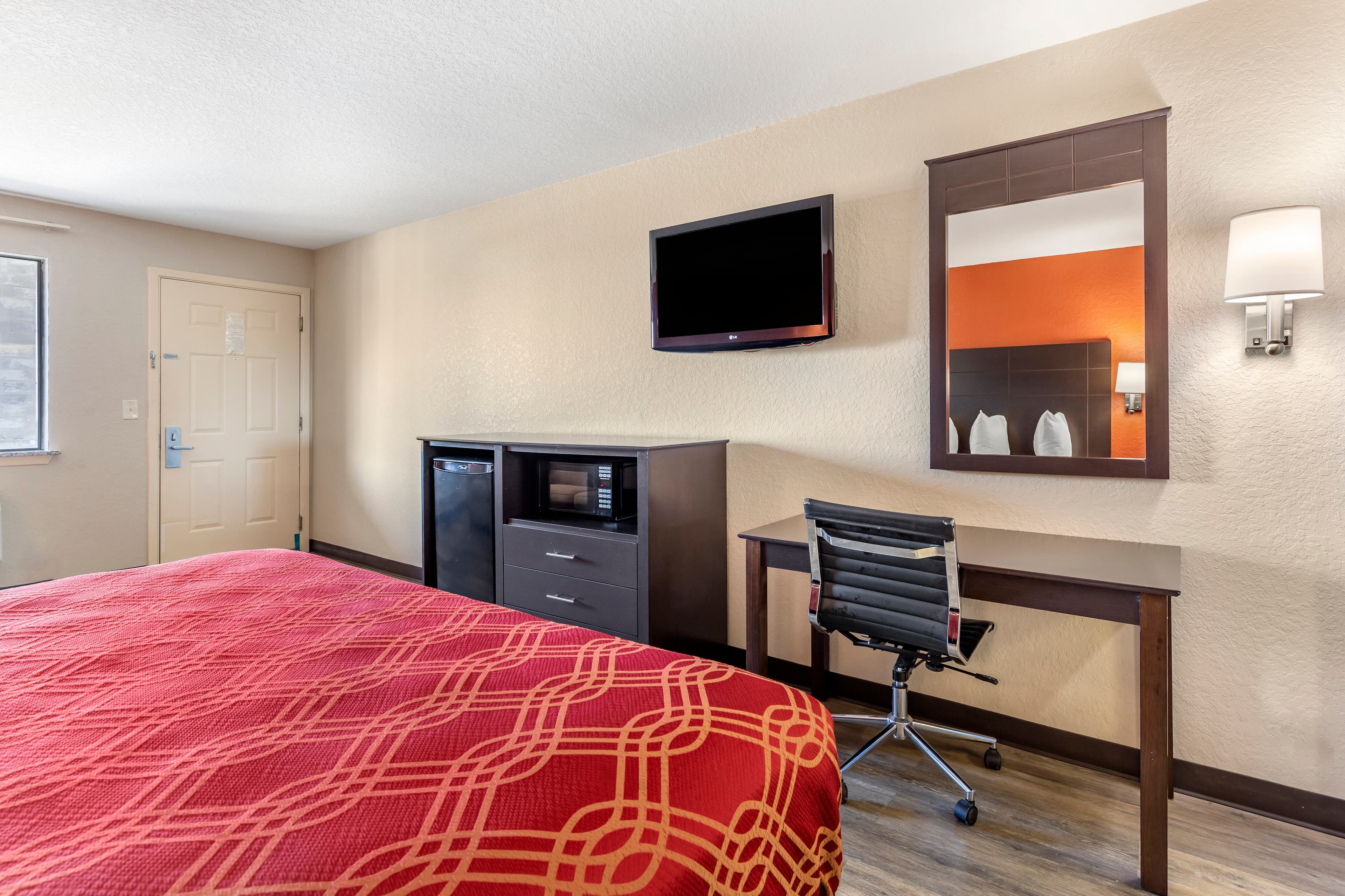 Econo Lodge Near Lackland Air Force Base-SeaWorld — 8