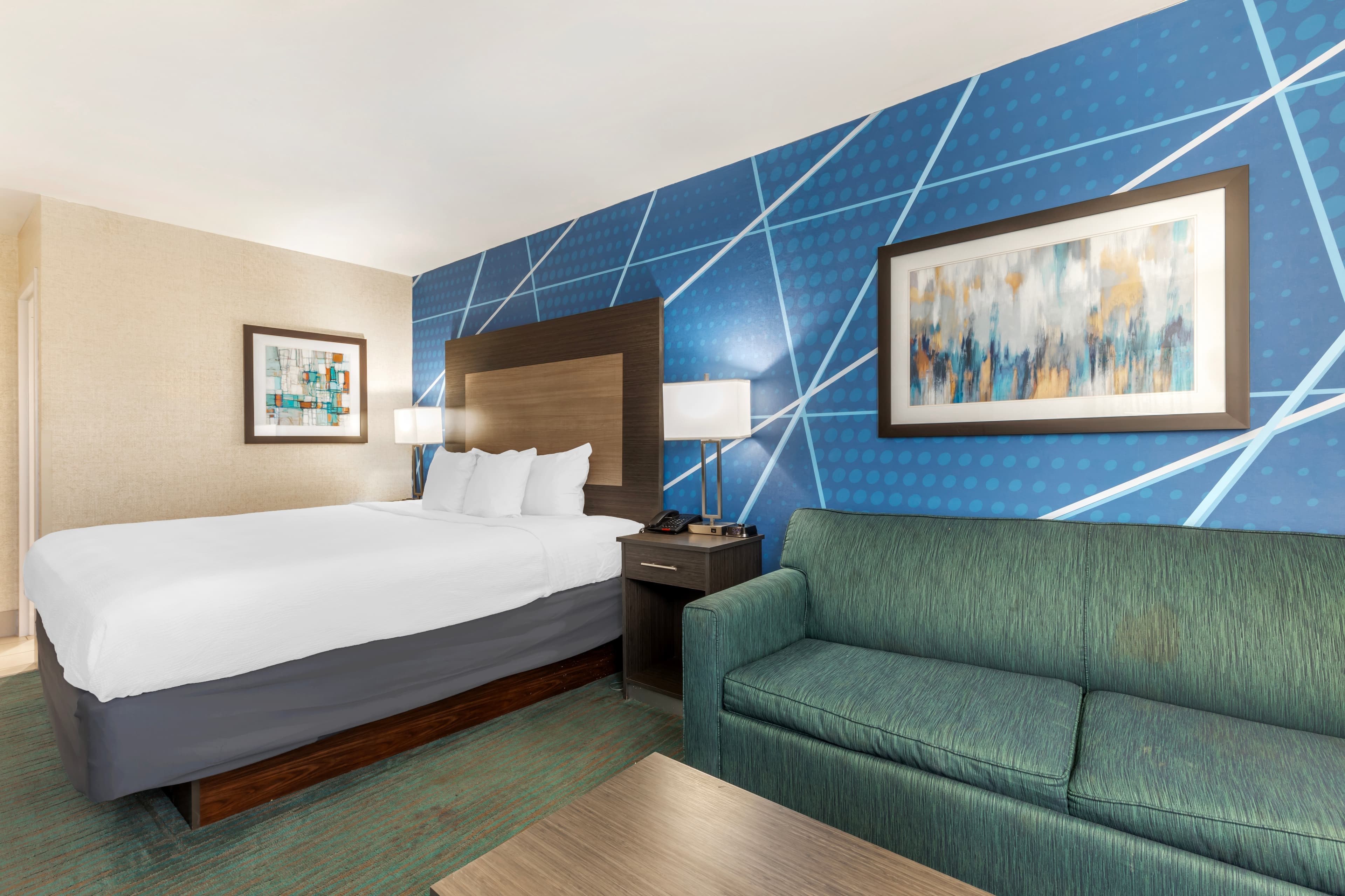 Comfort Inn Dallas North Love Field Airport — 10