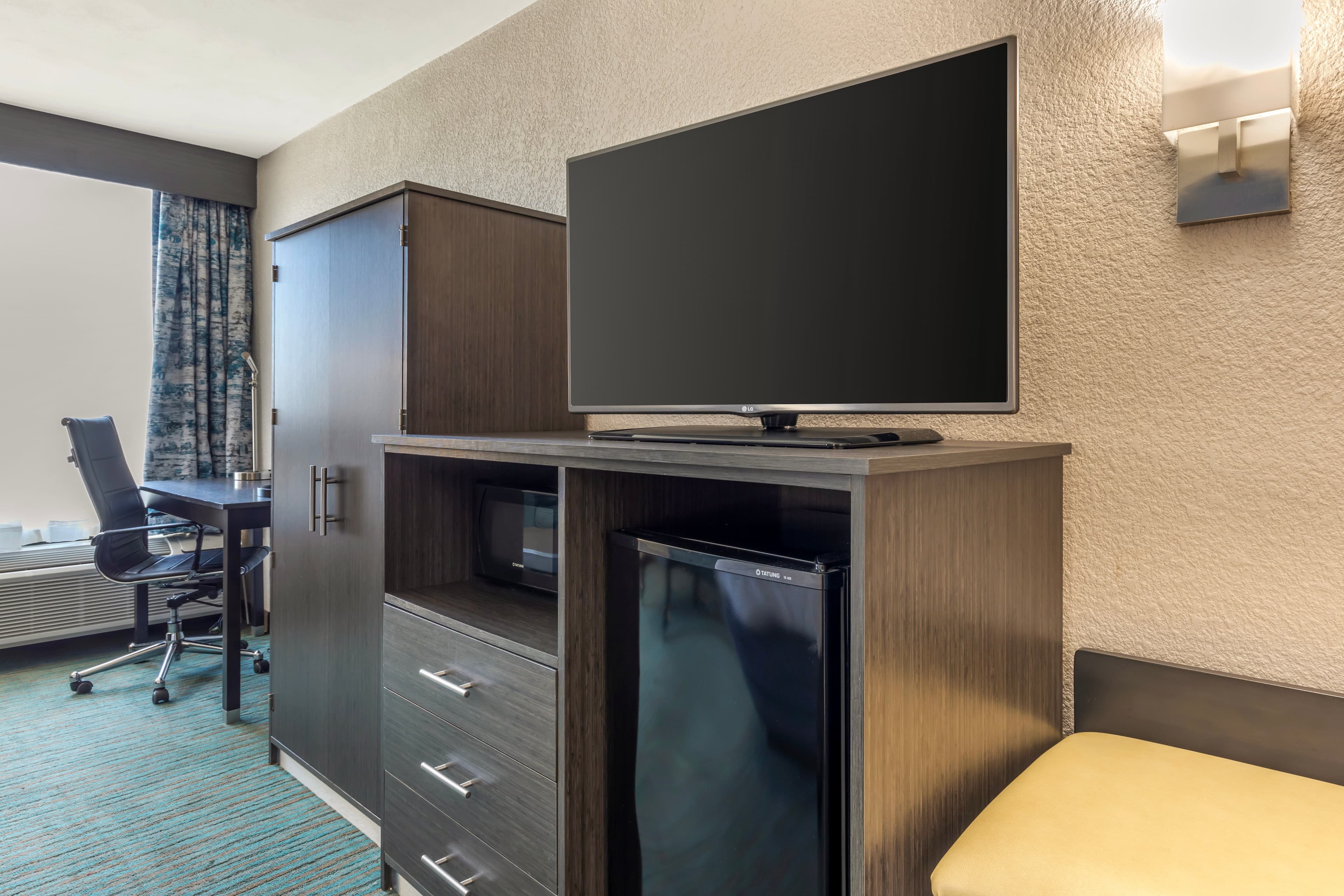 Comfort Inn Dallas North Love Field Airport — 12