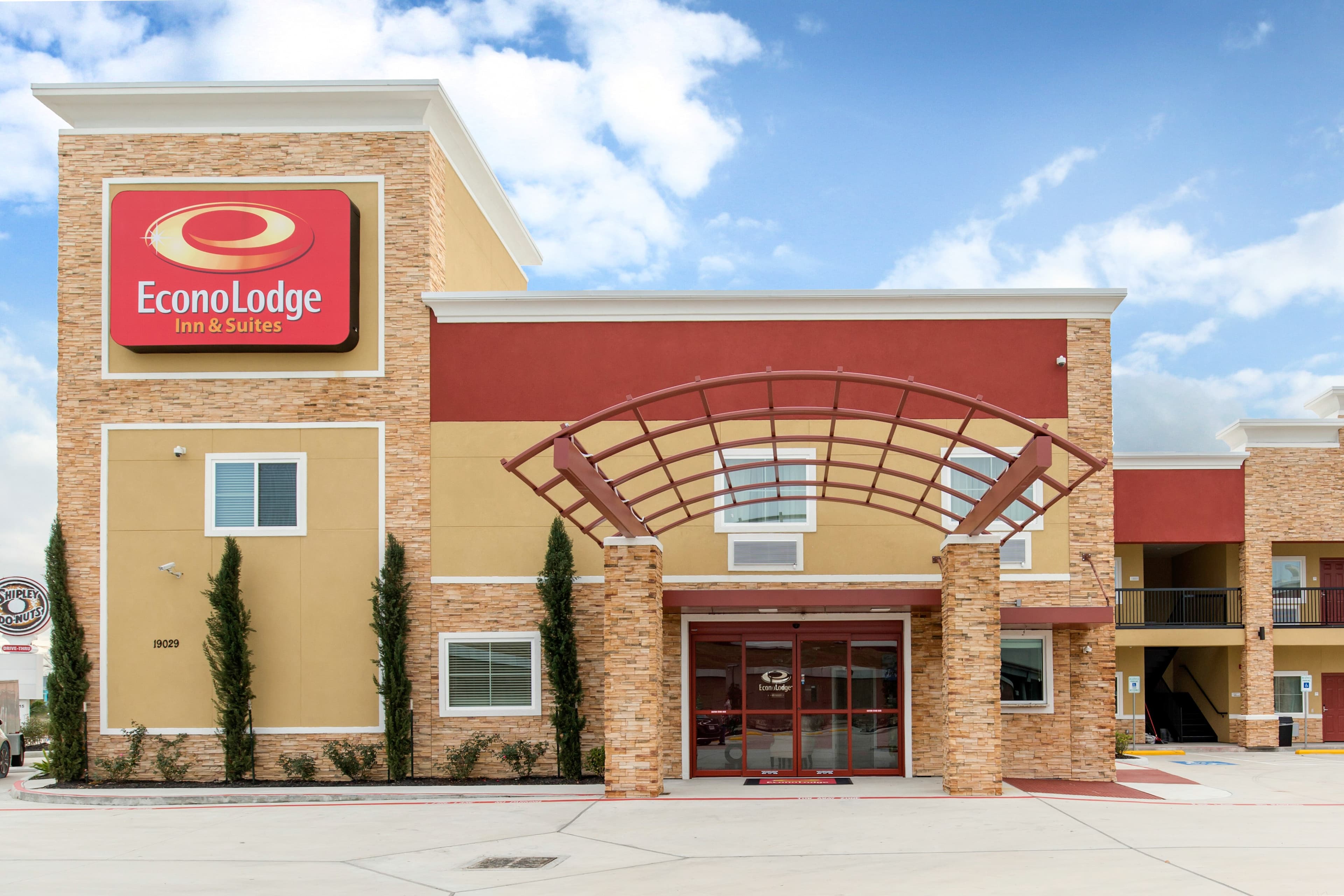 Econo Lodge Inn & Suites Houston Willowbrook - Image 1