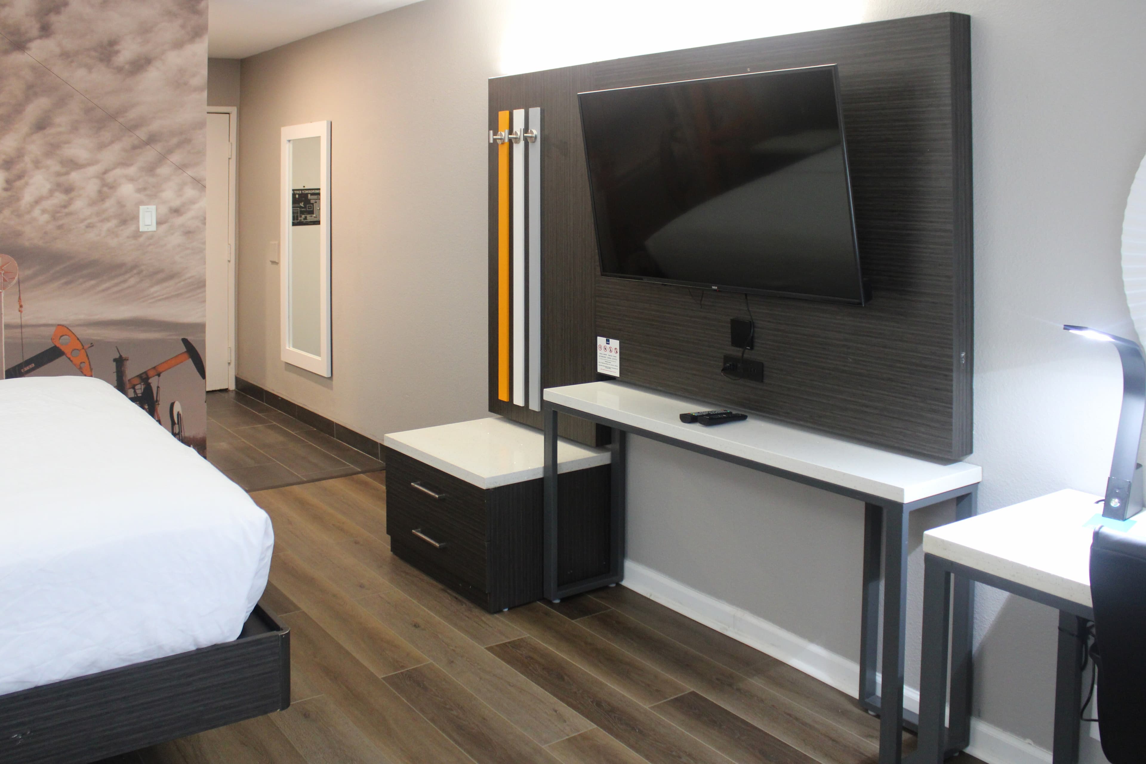 Clarion Pointe Marshall — 12
