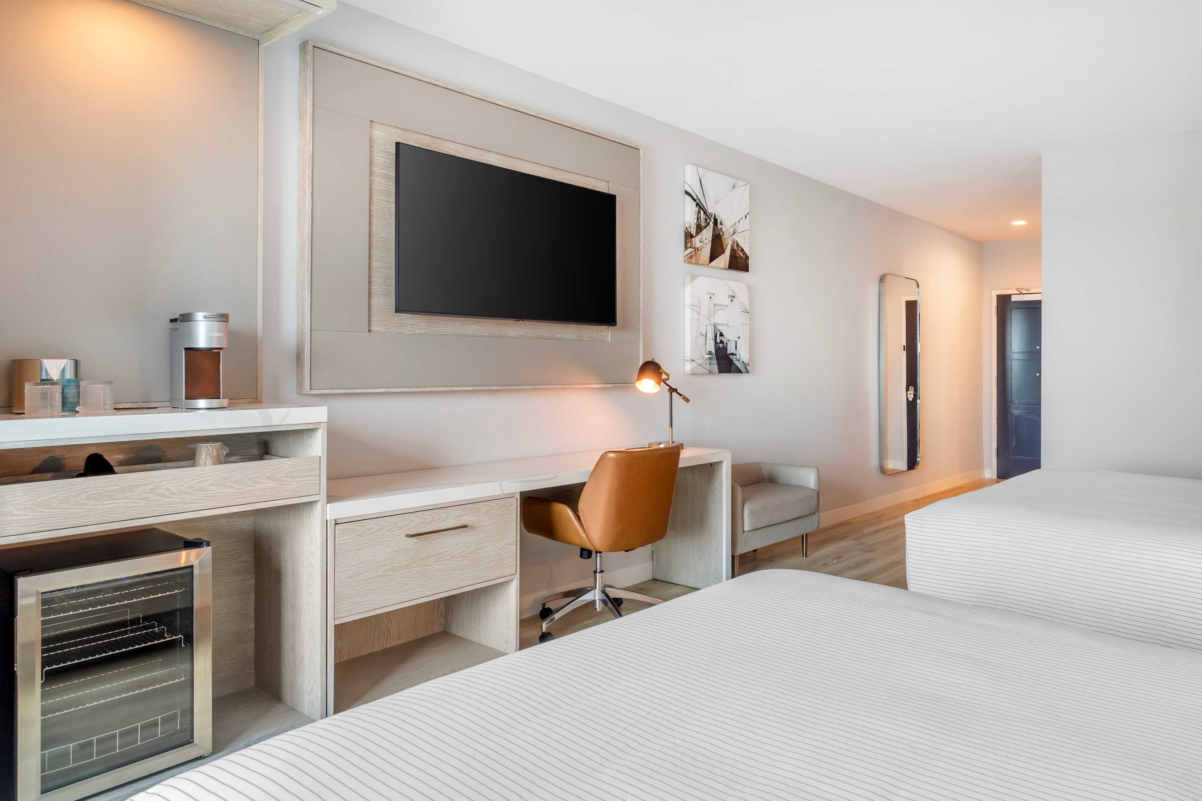 Cambria Hotel Waco University Riverfront — 16