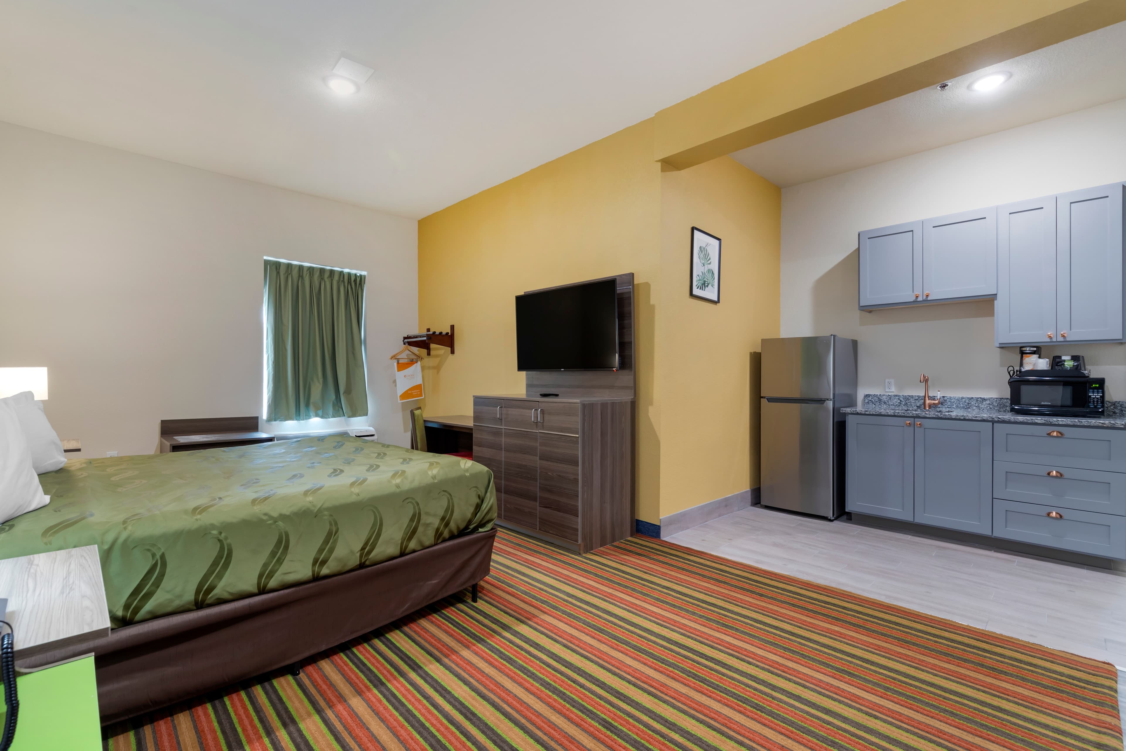 Quality Inn & Suites Elgin — 18