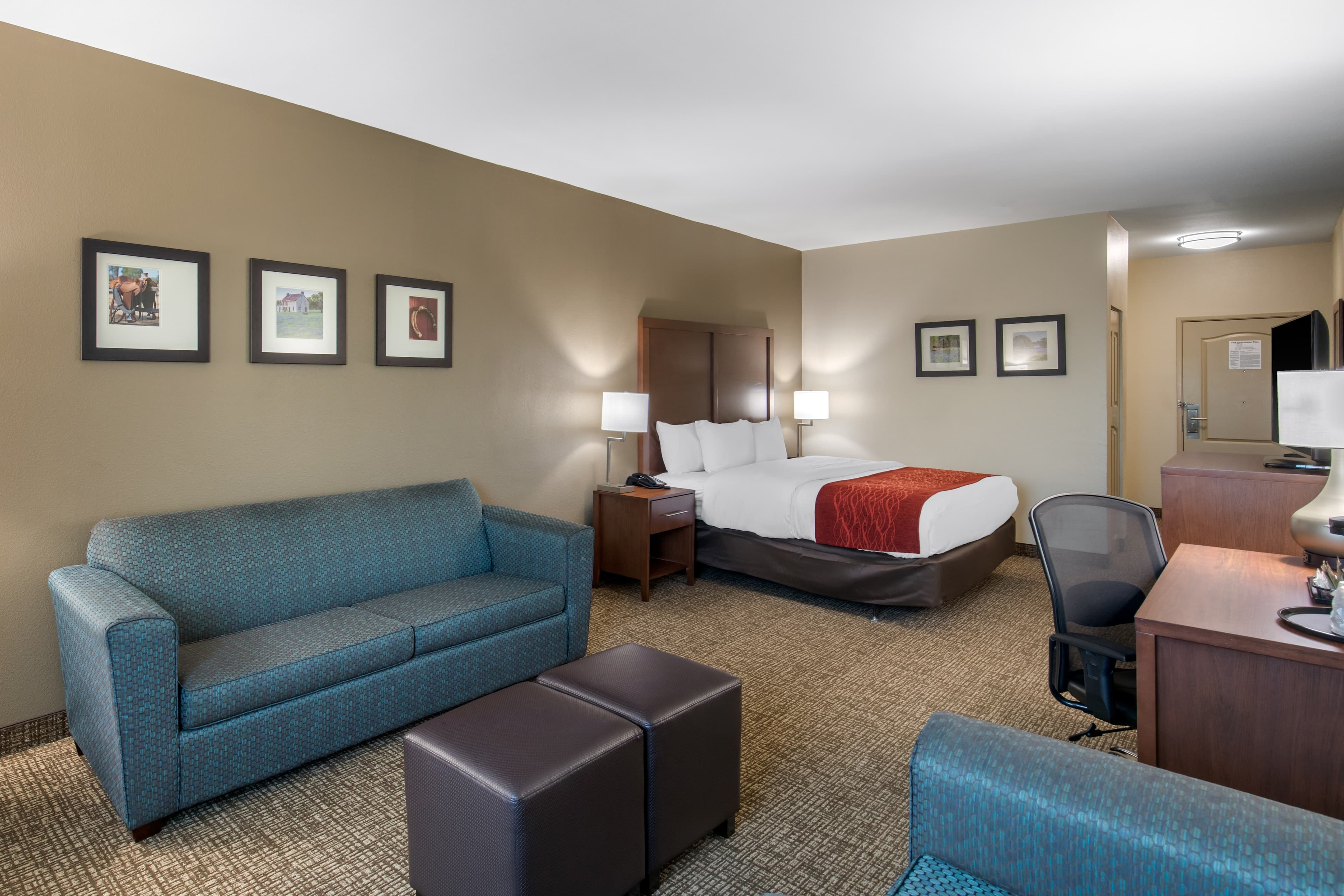 Comfort Inn & Suites Cedar Hill Duncanville — 24