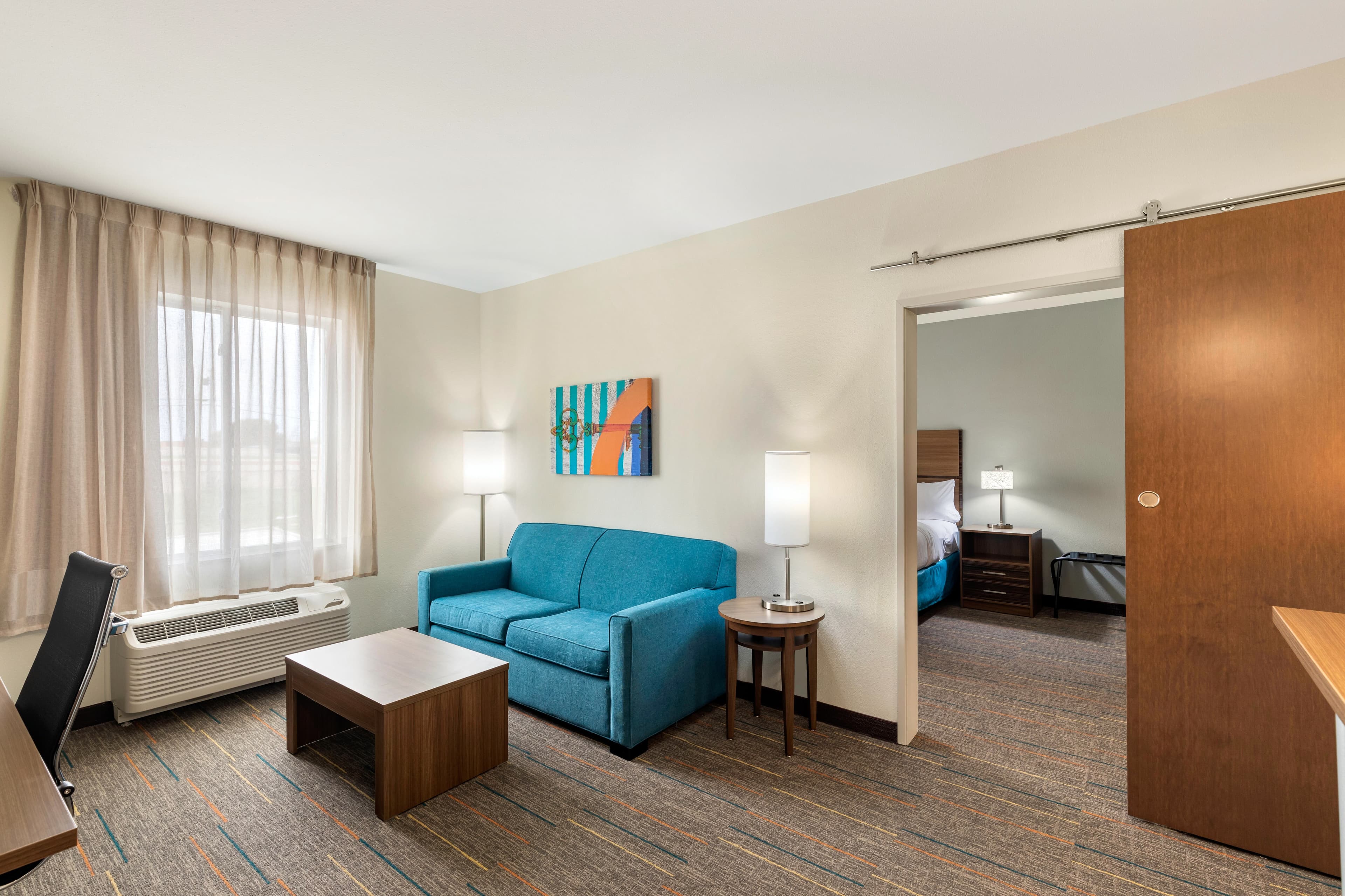 MainStay Suites Lancaster Dallas South - Image 4