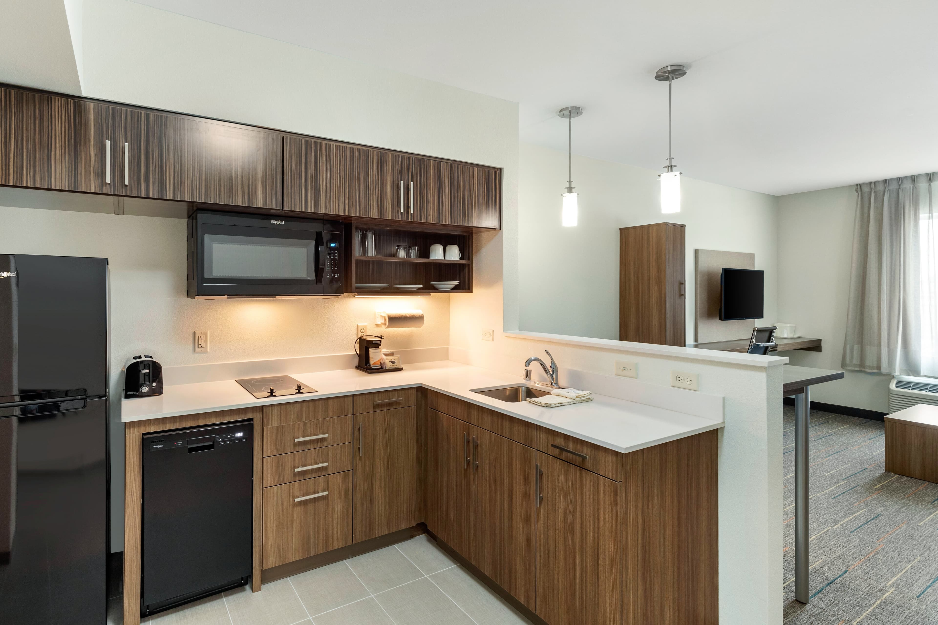 MainStay Suites Lancaster Dallas South - Image 1