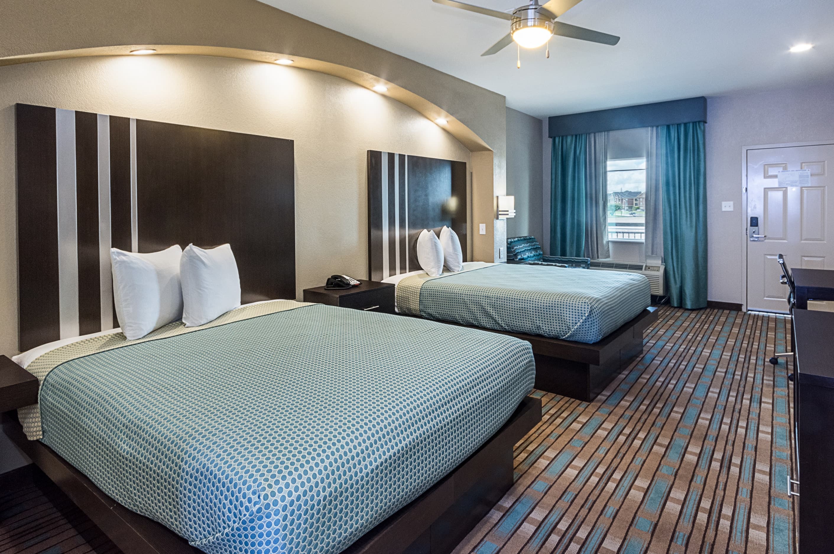 Econo Lodge Inn & Suites Houston NW-Cy-Fair — 18