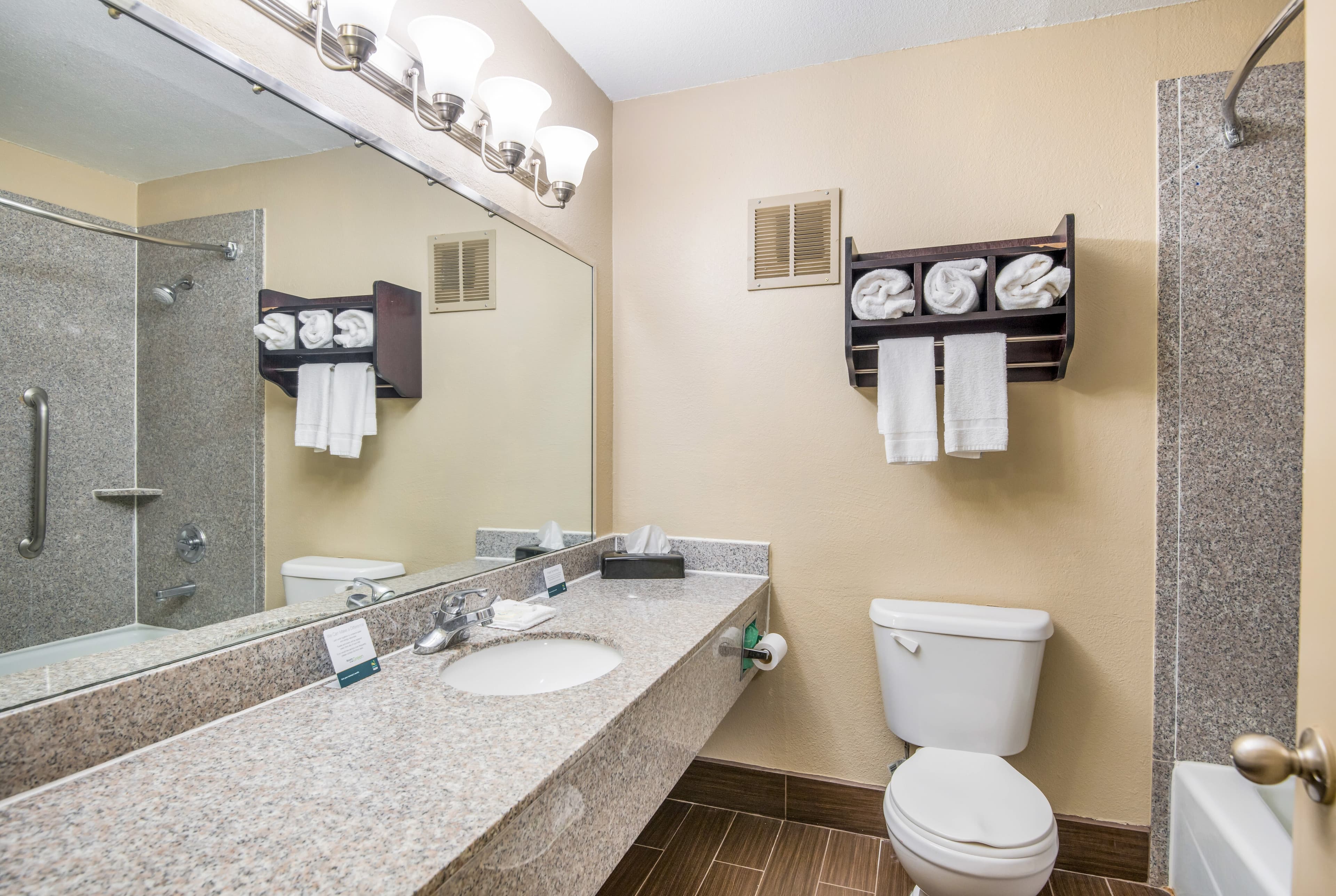 Quality Inn Sweetwater I-20 - Image 5