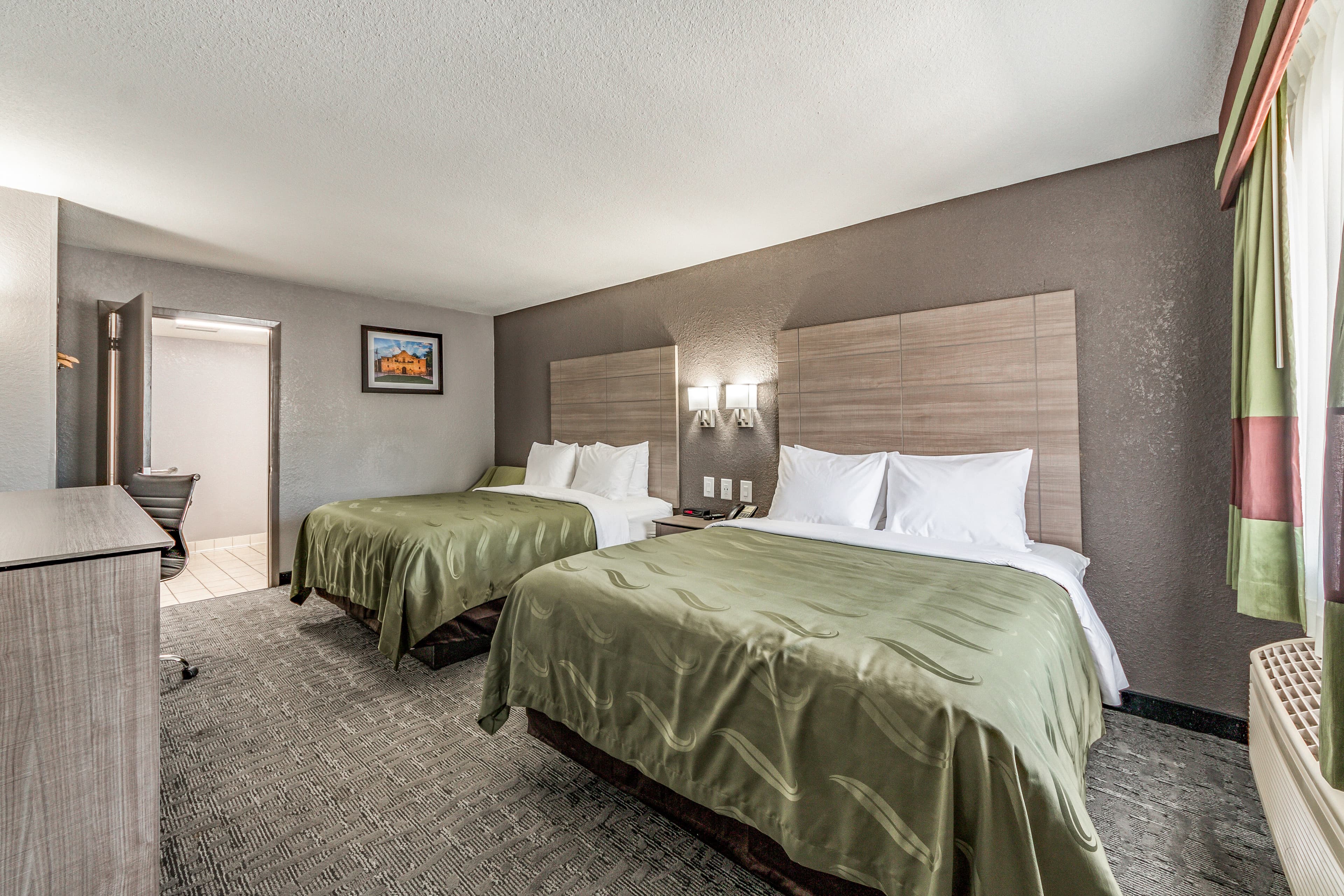 Quality Inn I-10 East near Frost Bank Center — 7