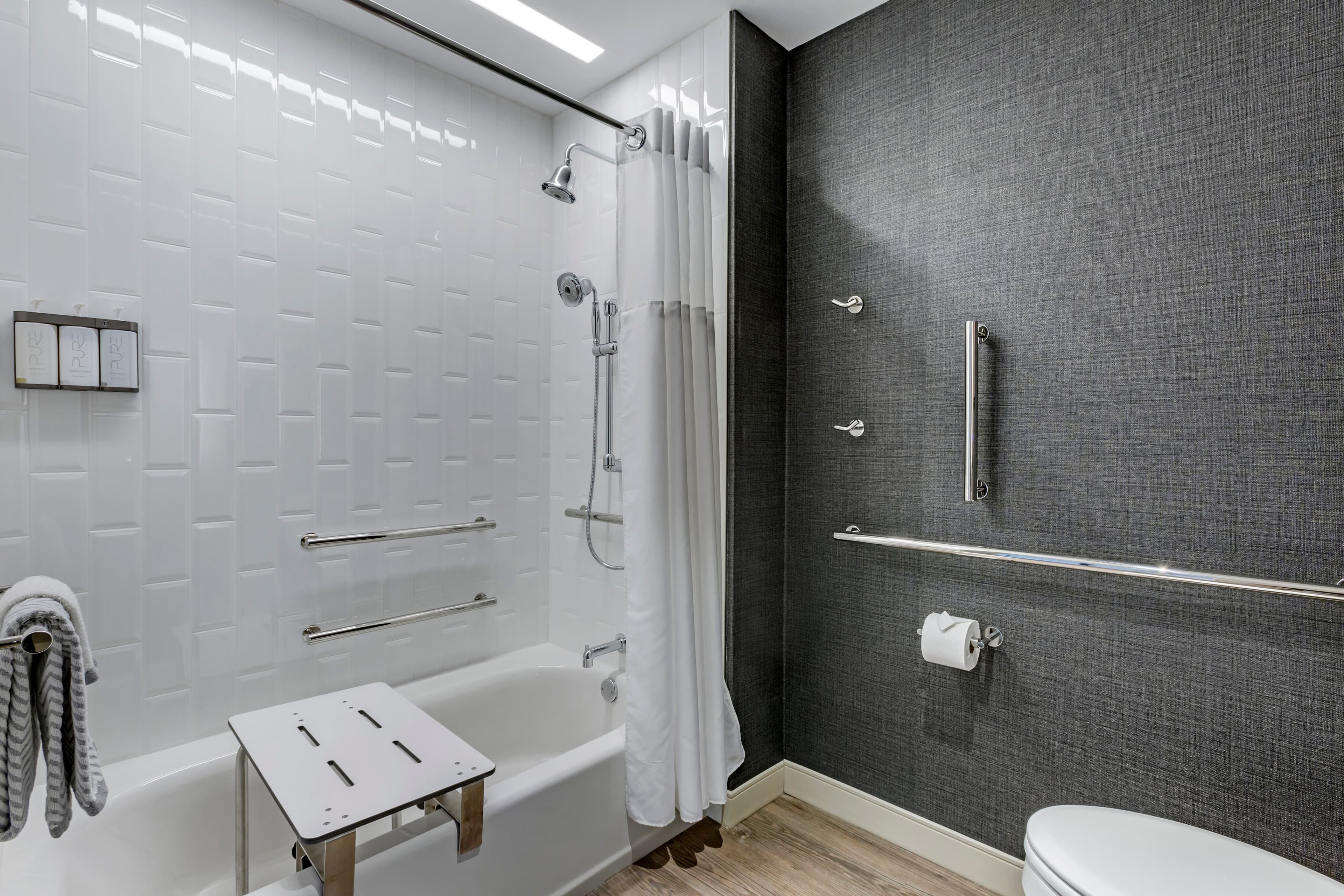 Cambria Hotel Austin Airport - Image 5