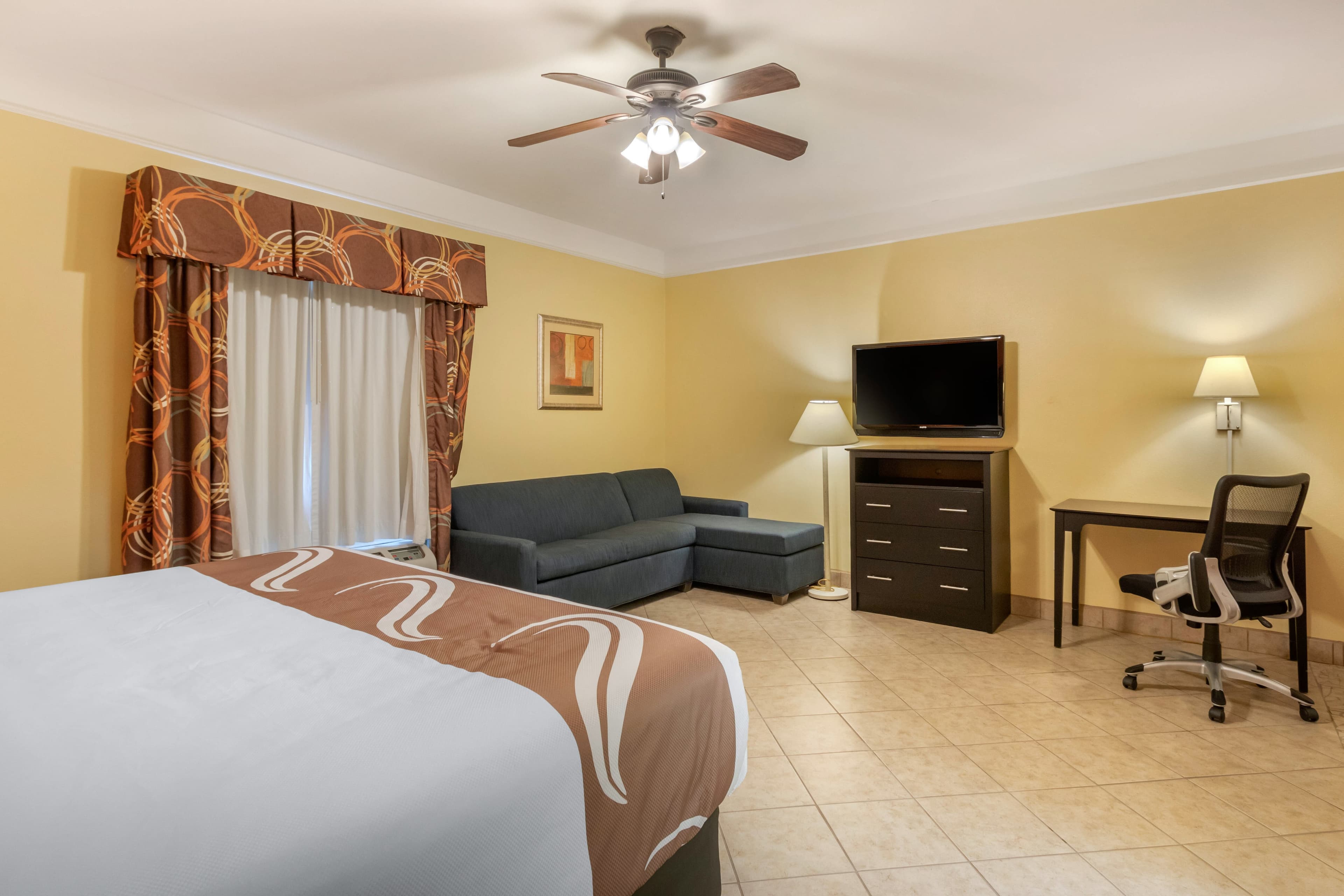 Quality Inn & Suites at The Outlets Mercedes/Weslaco — 30