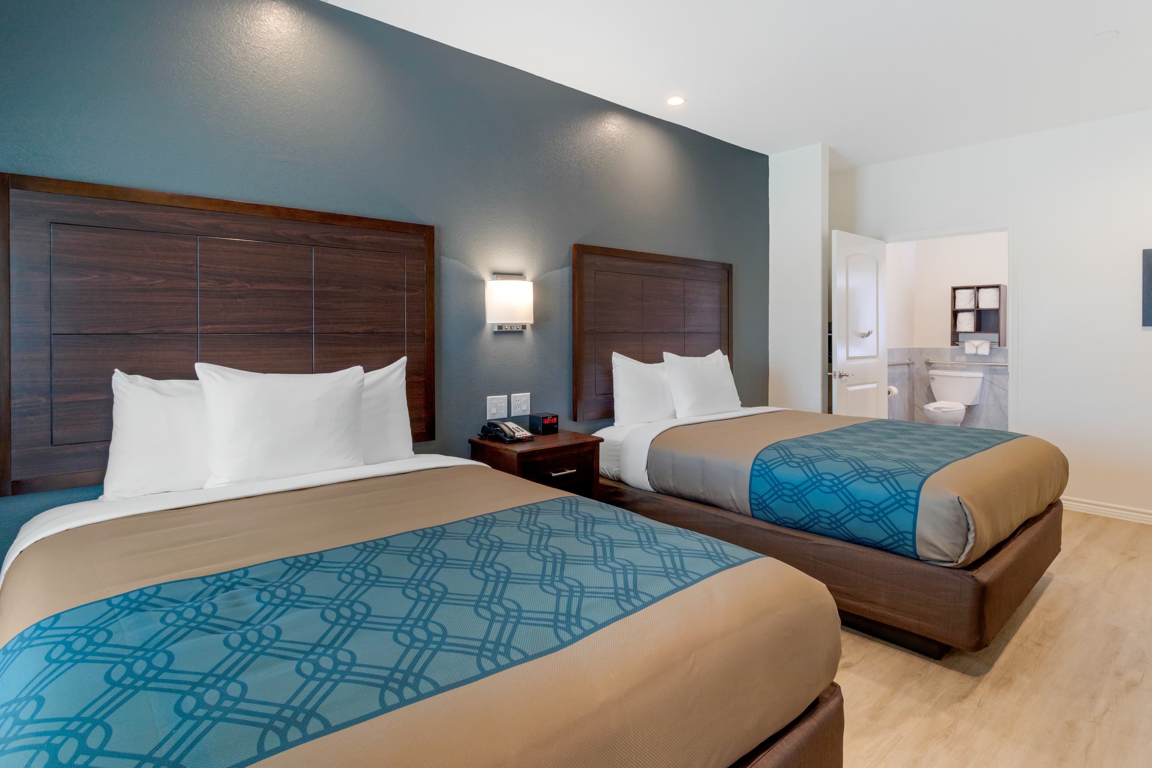 Econo Lodge Houston Northwest - Cypress — 11