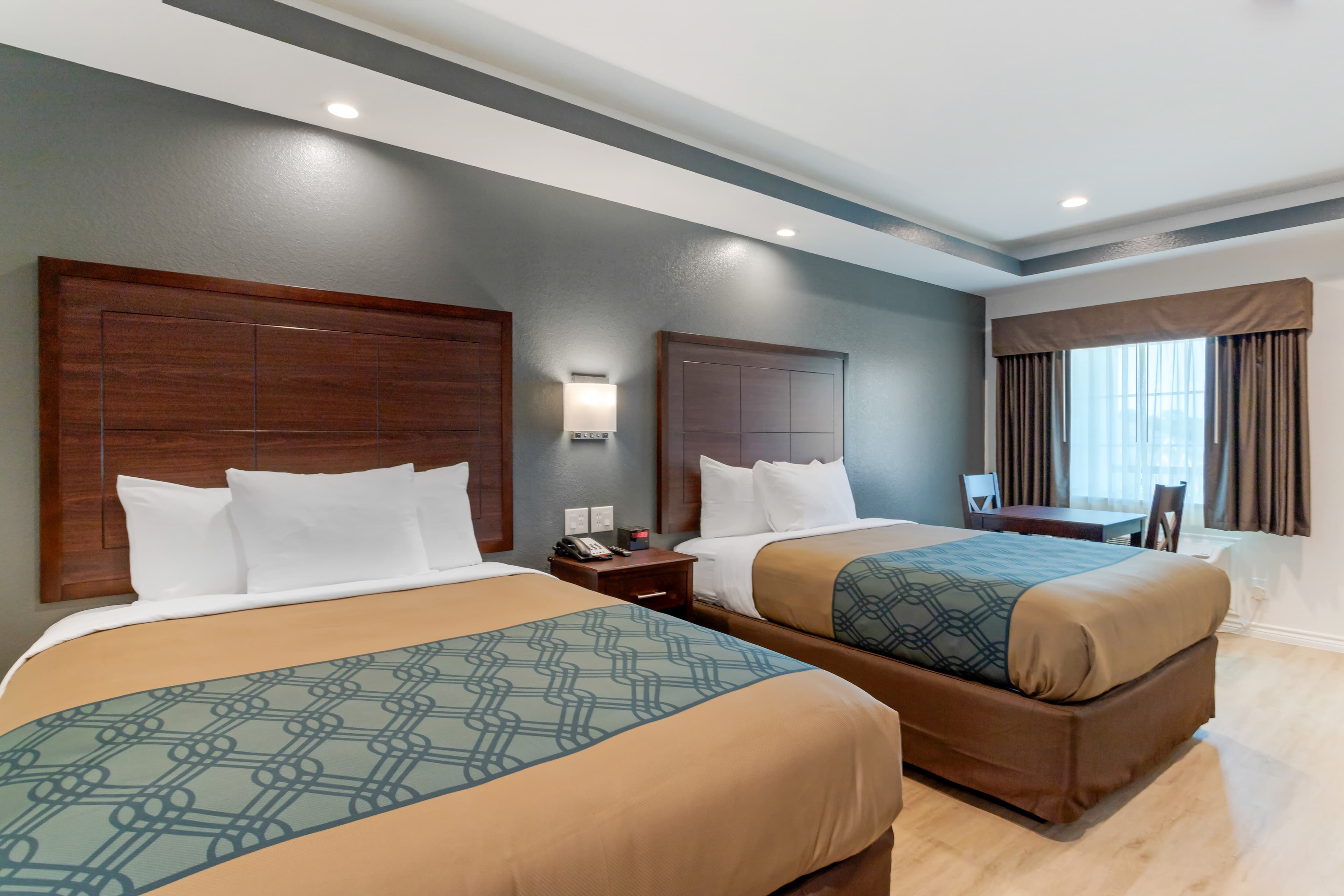 Econo Lodge Houston Northwest - Cypress — 17