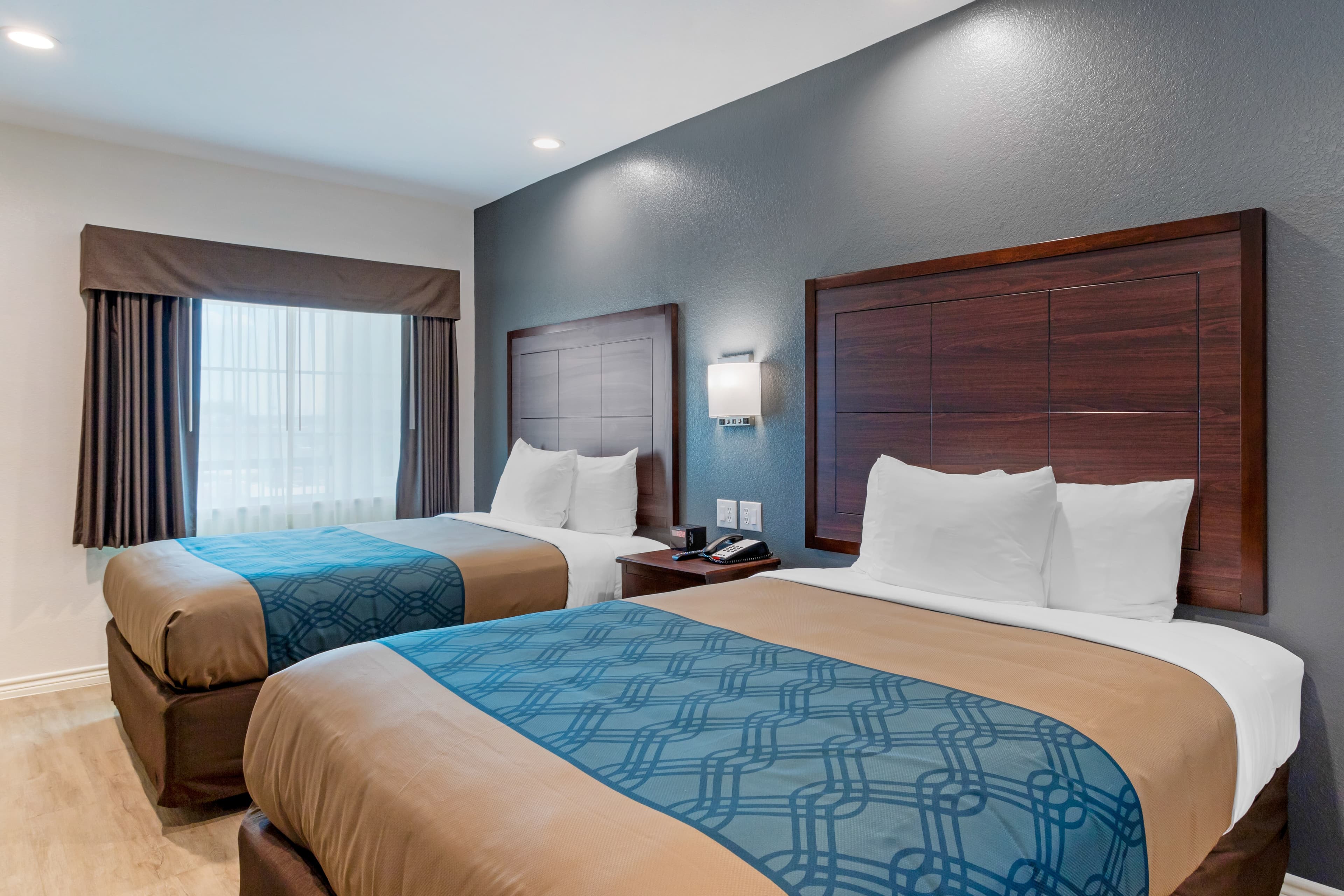 Econo Lodge Houston Northwest - Cypress — 3