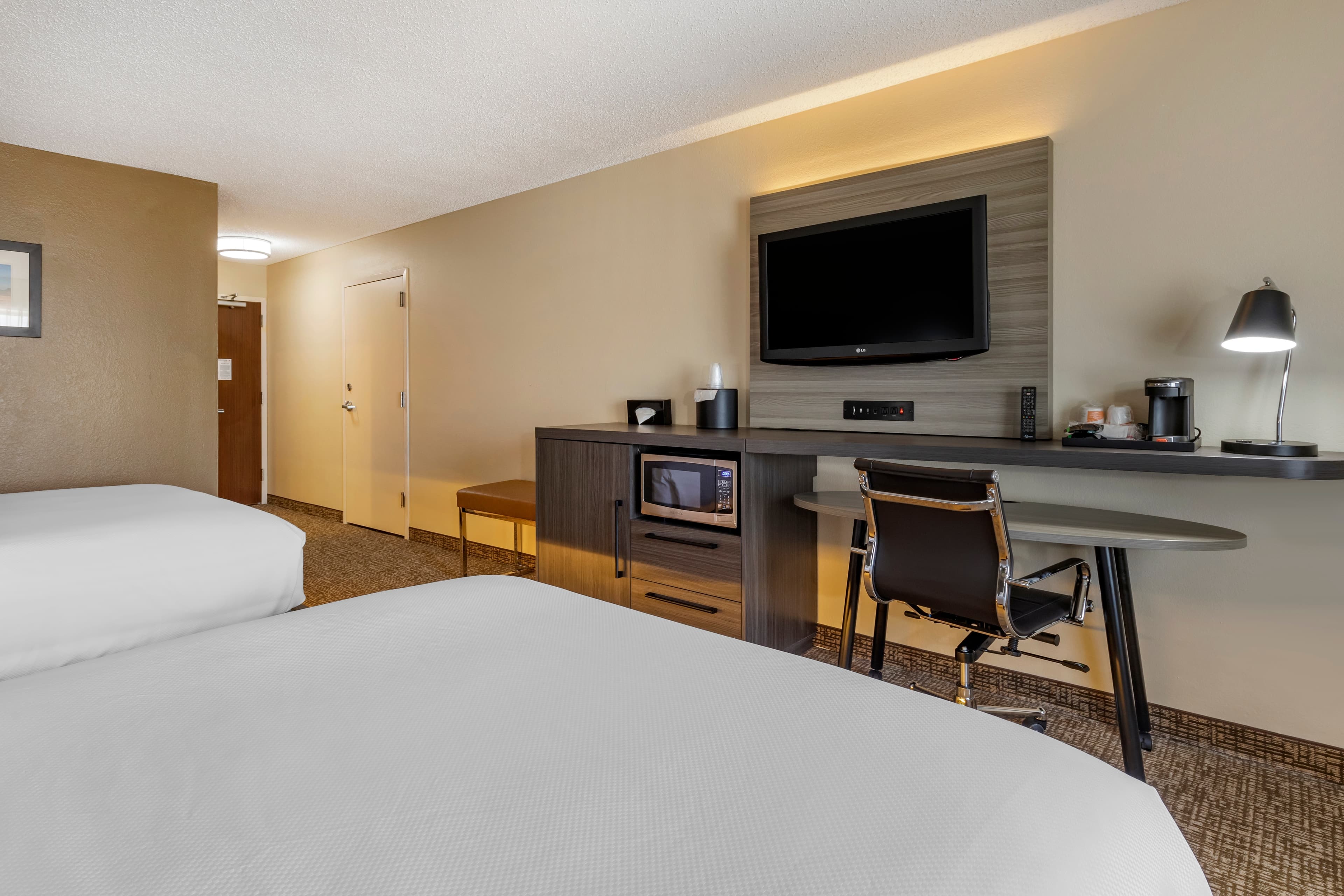 Comfort Inn & Suites North Dallas-Addison — 16