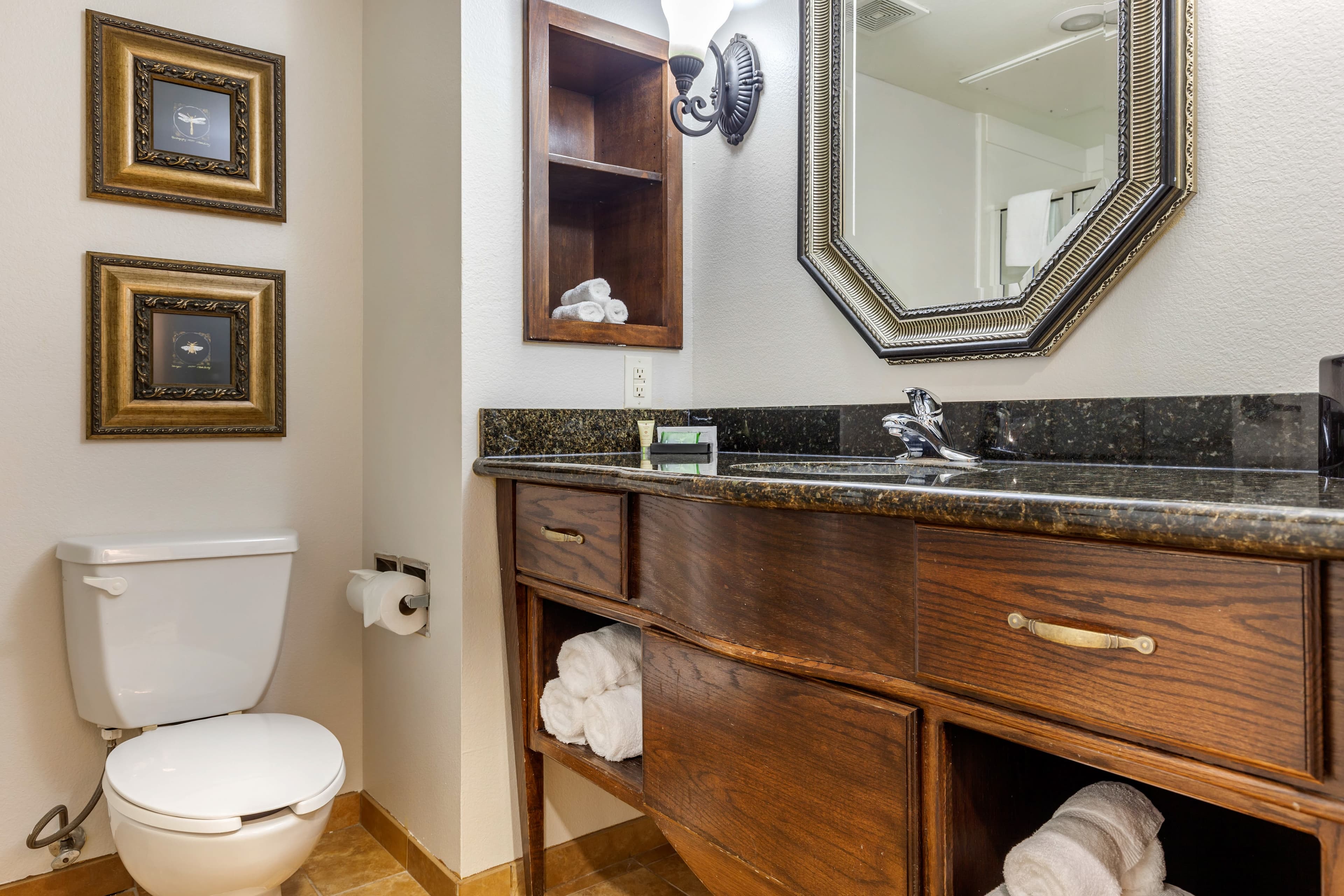 Clarion Pointe Sulphur Springs — 25