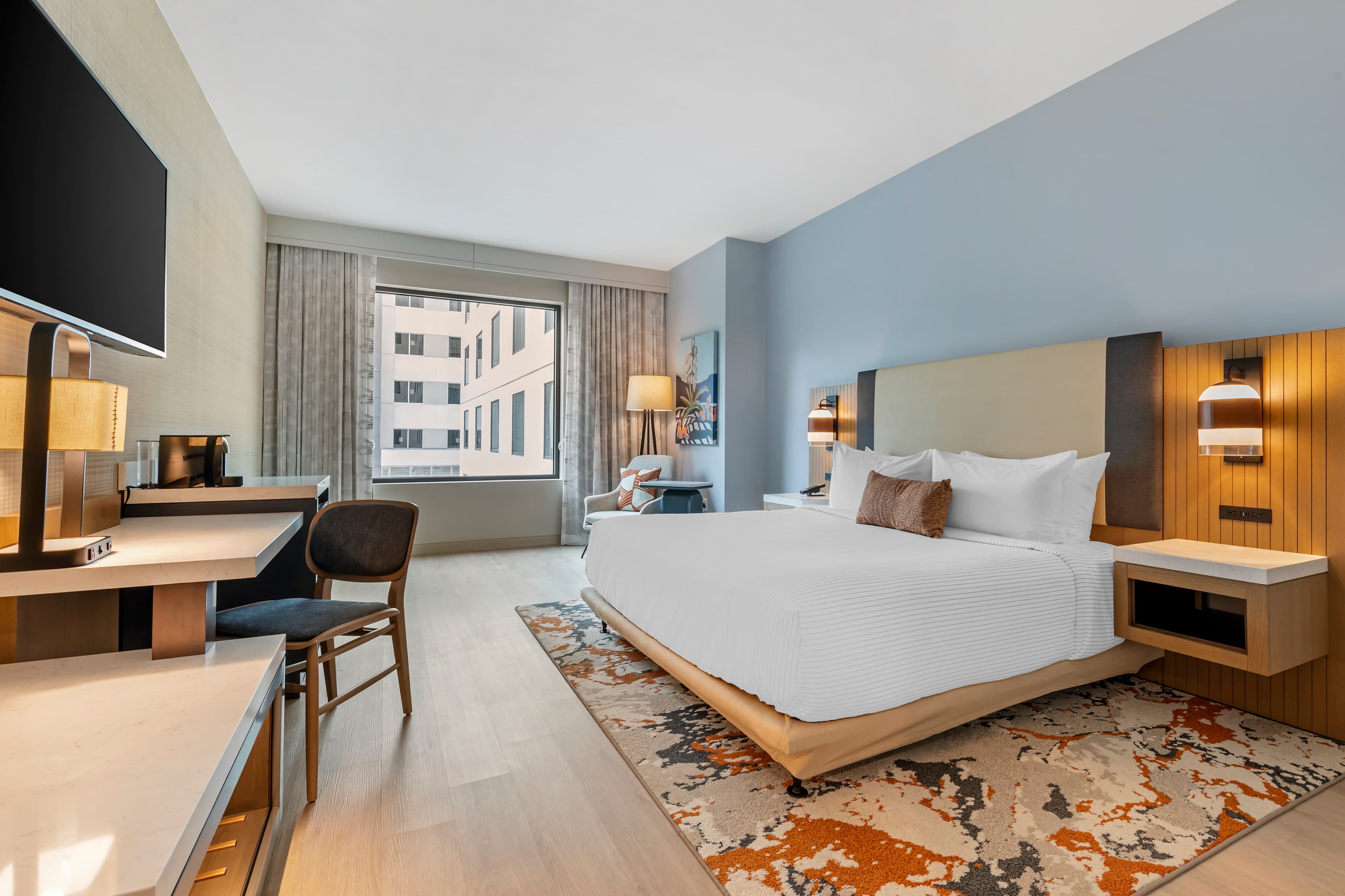 Cambria Hotel Austin Downtown — 7