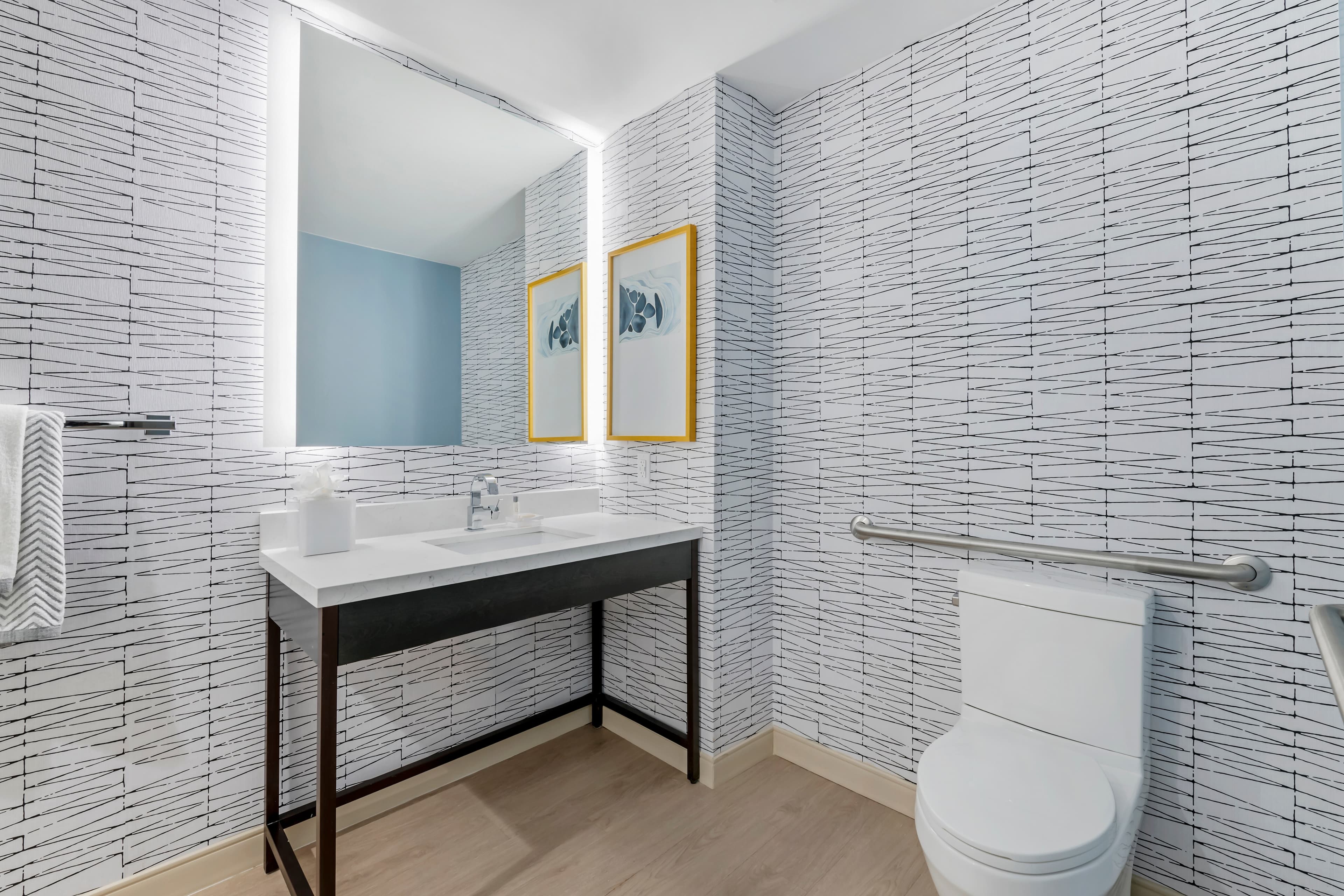 Cambria Hotel Austin Downtown — 35