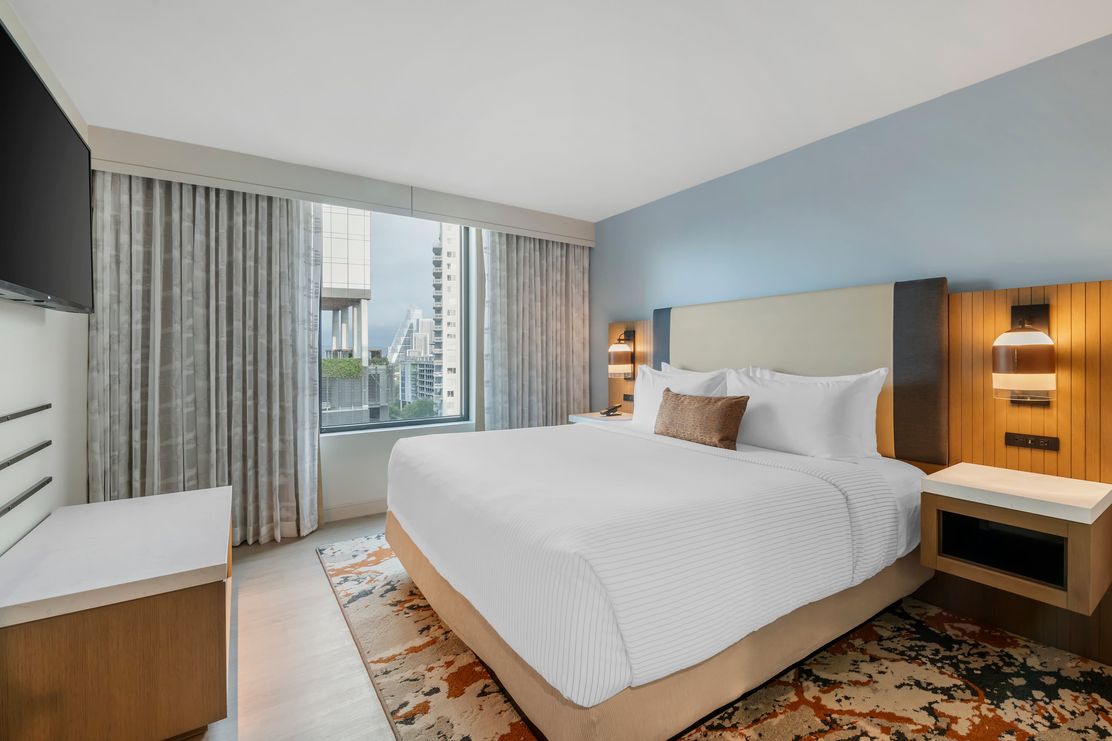 Cambria Hotel Austin Downtown — 27