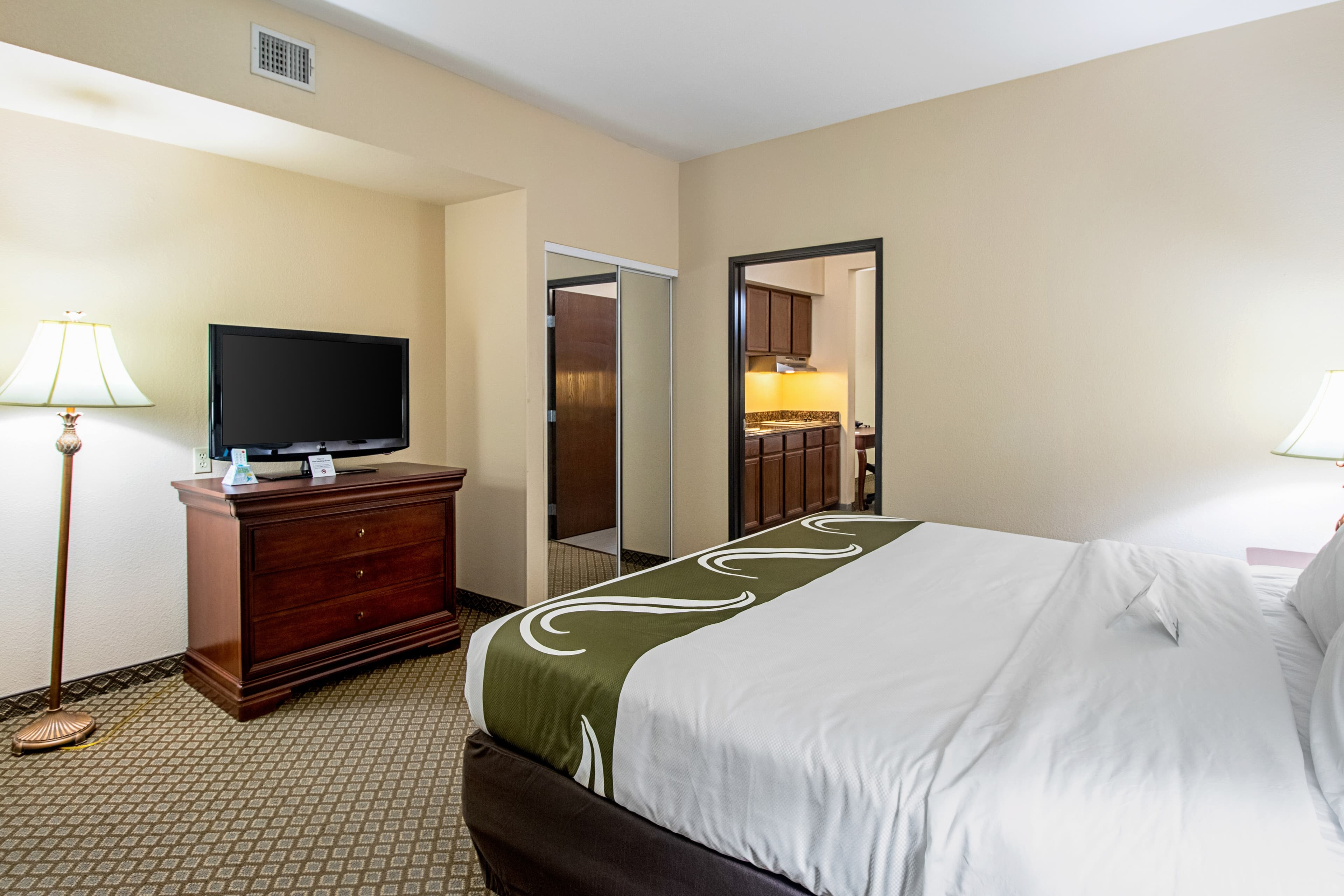 Quality Inn & Suites Robstown — 15