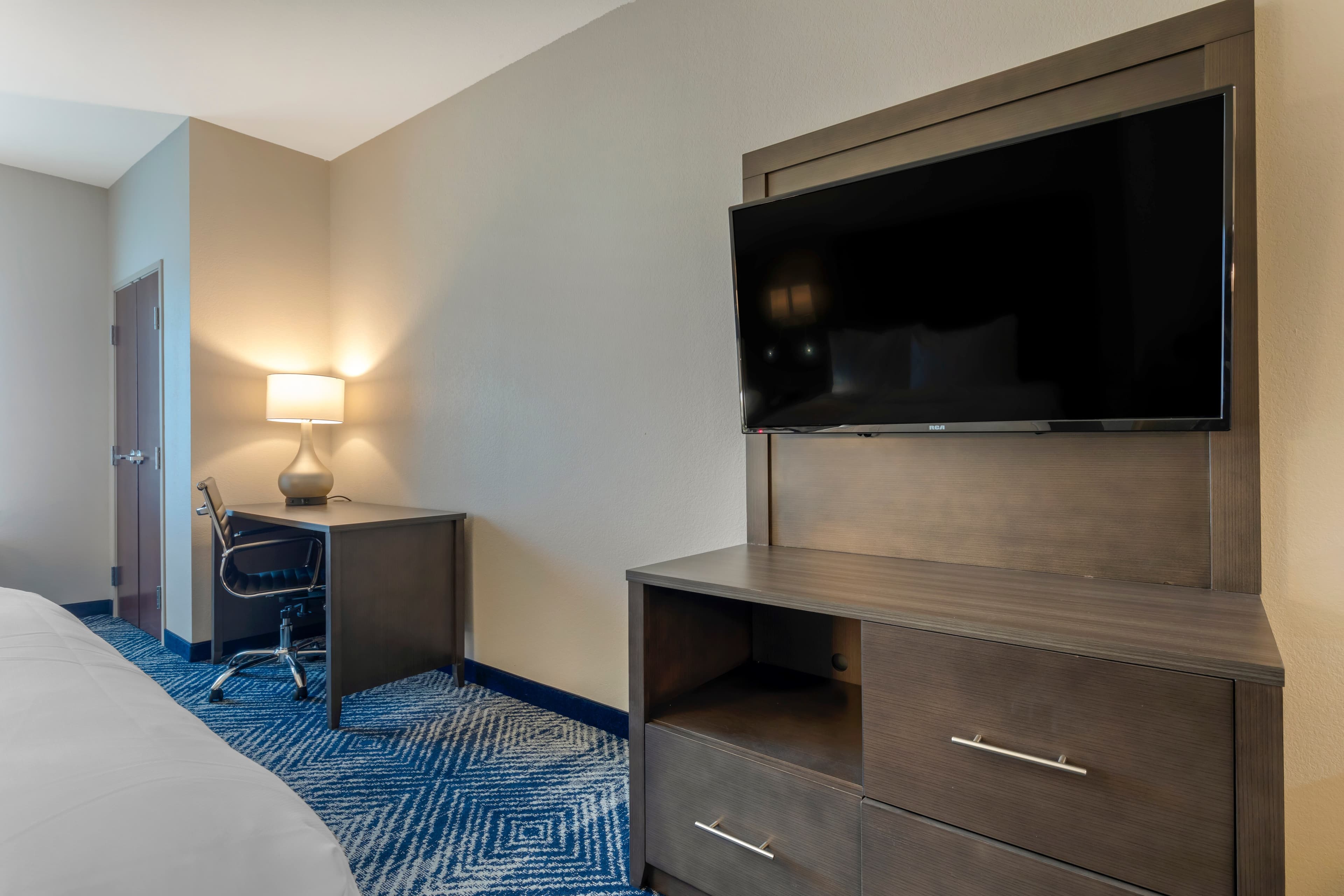Comfort Inn & Suites Balch Springs - SE Dallas — 15