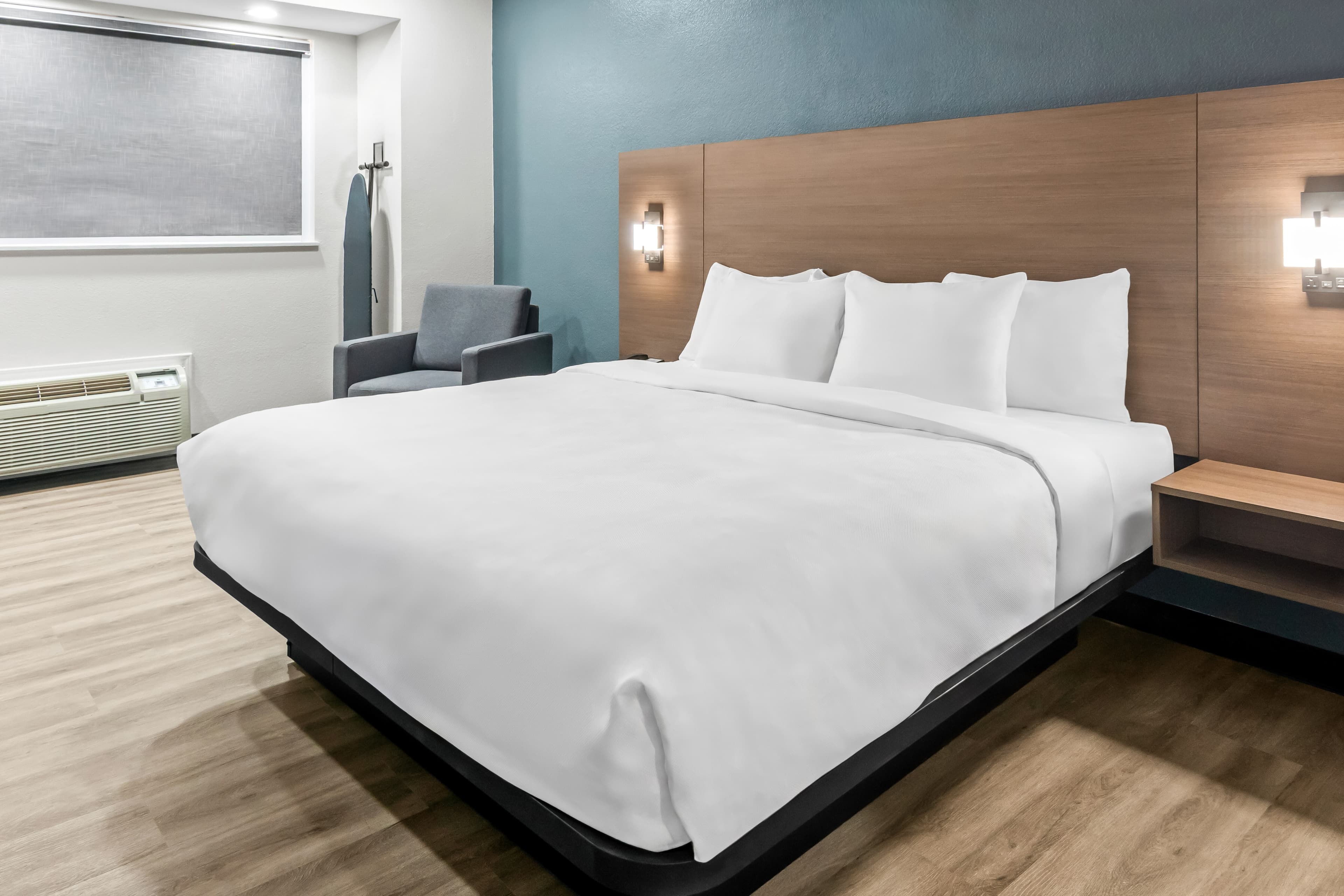 Quality Inn & Suites Fort Worth North - Haltom City — 11