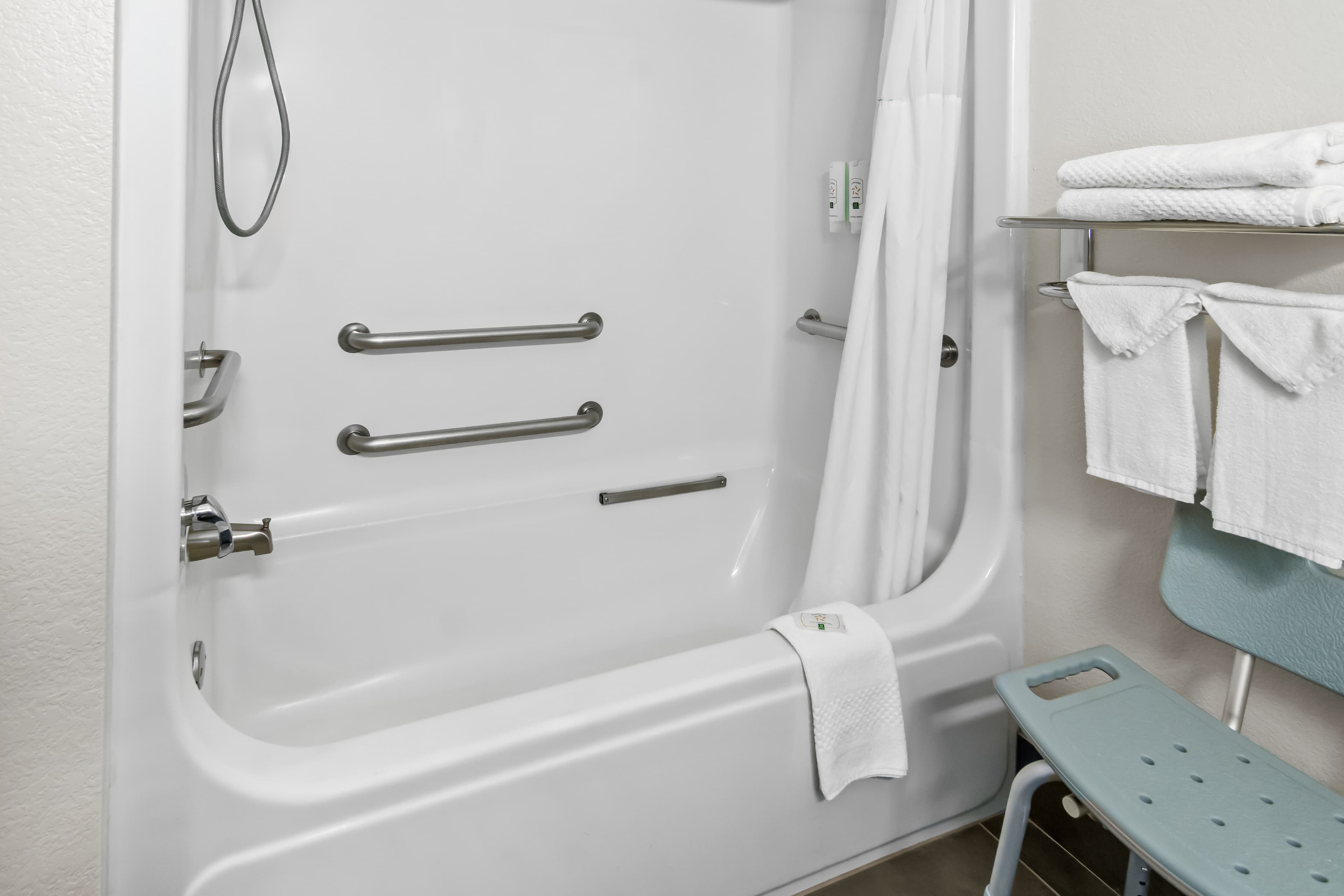 Quality Inn & Suites Fort Worth North - Haltom City — 15