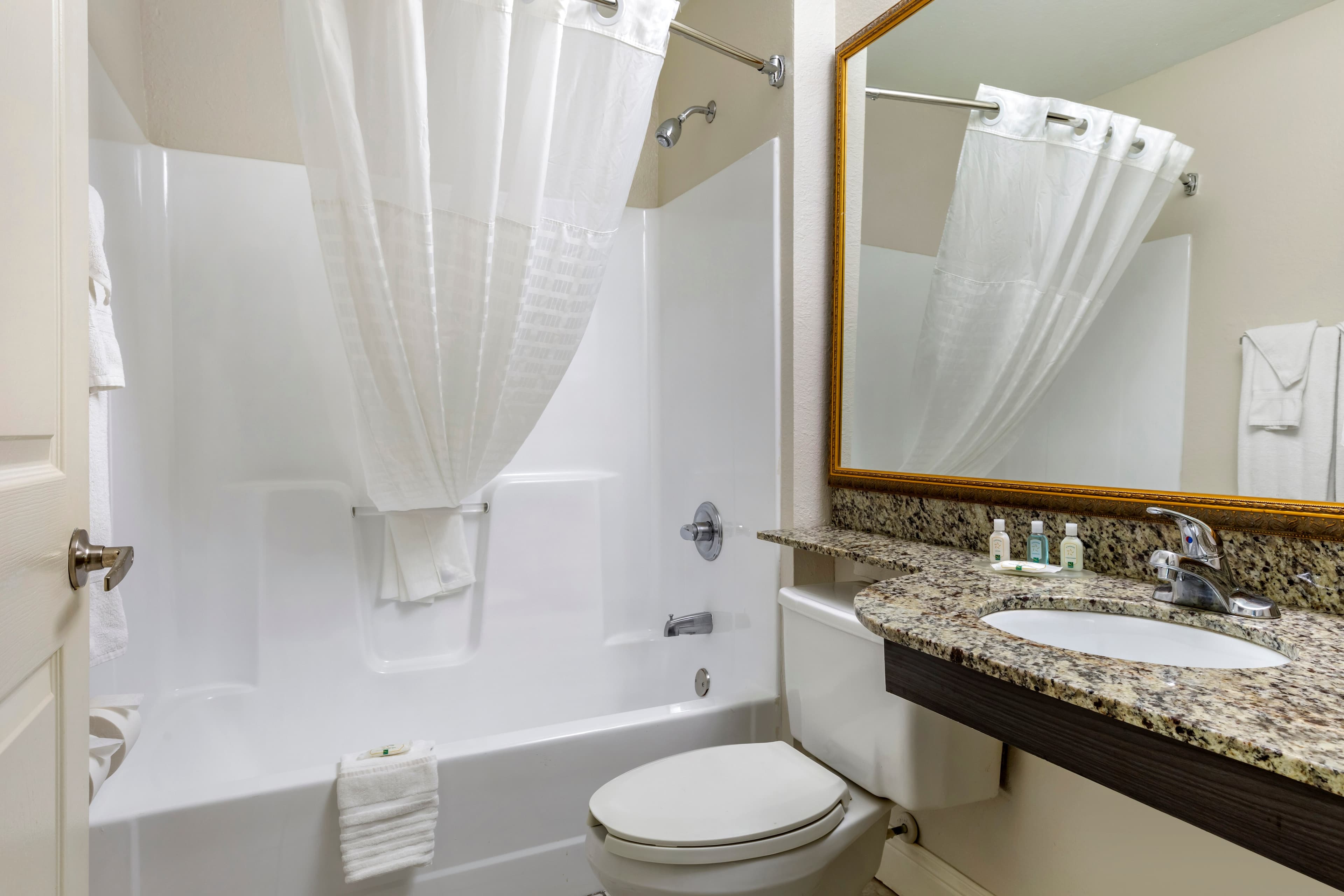 Quality Inn & Suites Longview I-20 — 9