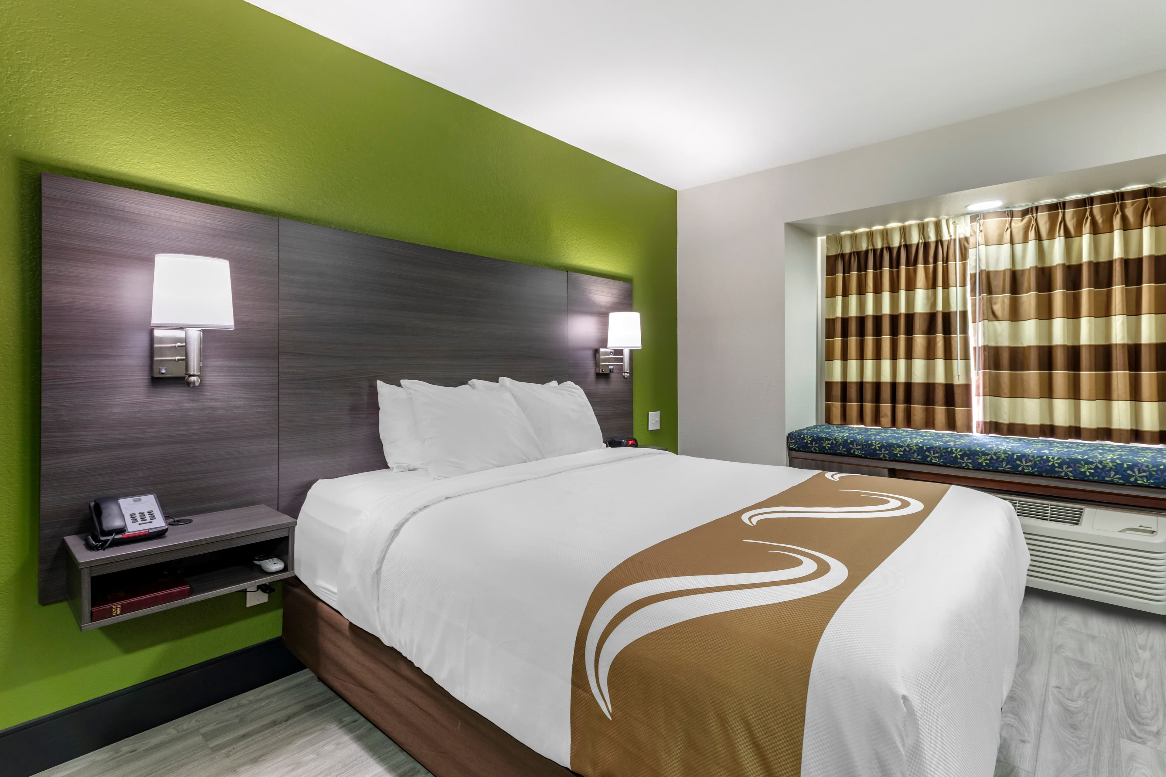 Quality Inn & Suites Longview I-20 — 12