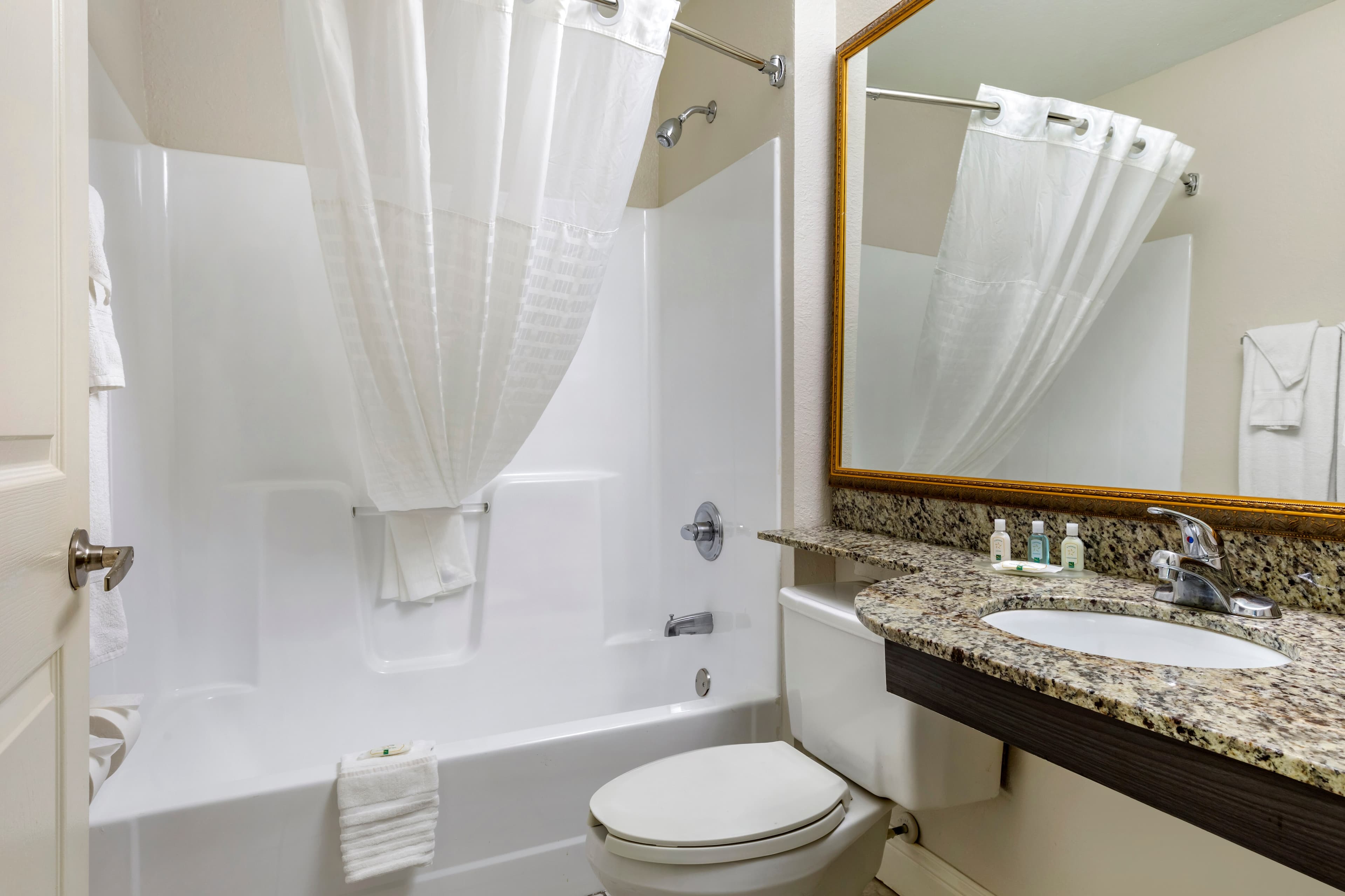 Quality Inn & Suites Longview I-20 — 21