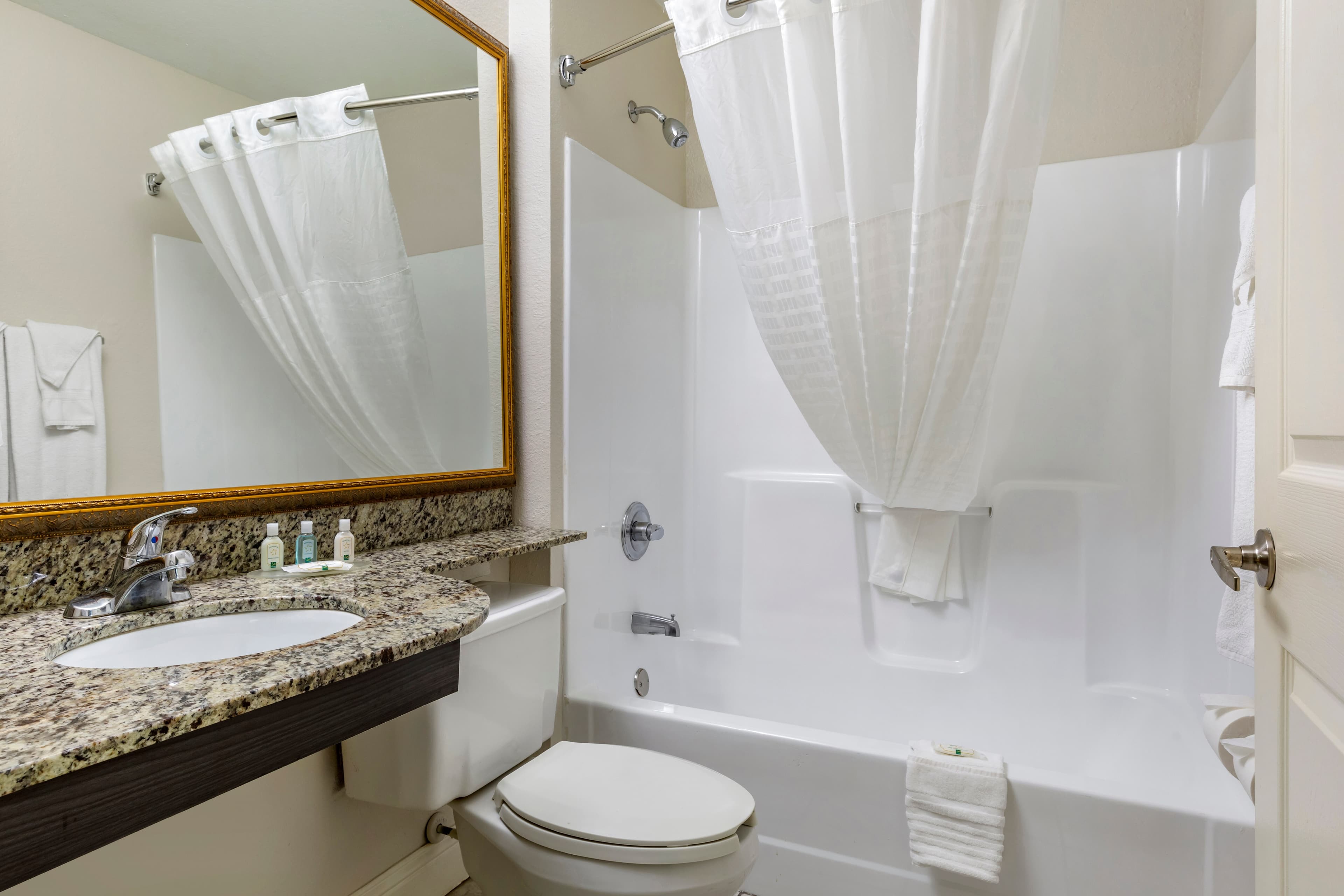 Quality Inn & Suites Longview I-20 — 17