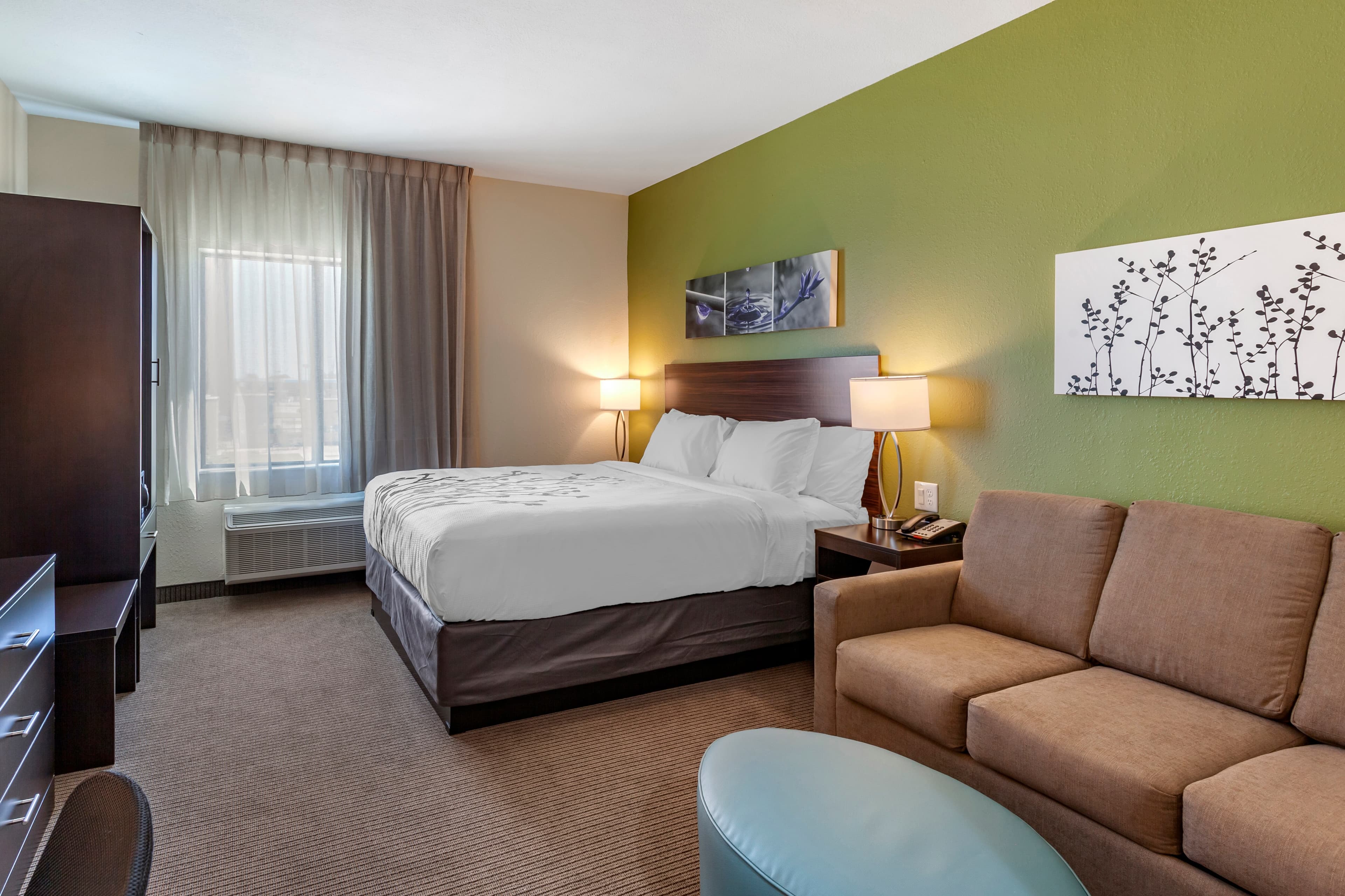 Sleep Inn & Suites Waller - Image 2