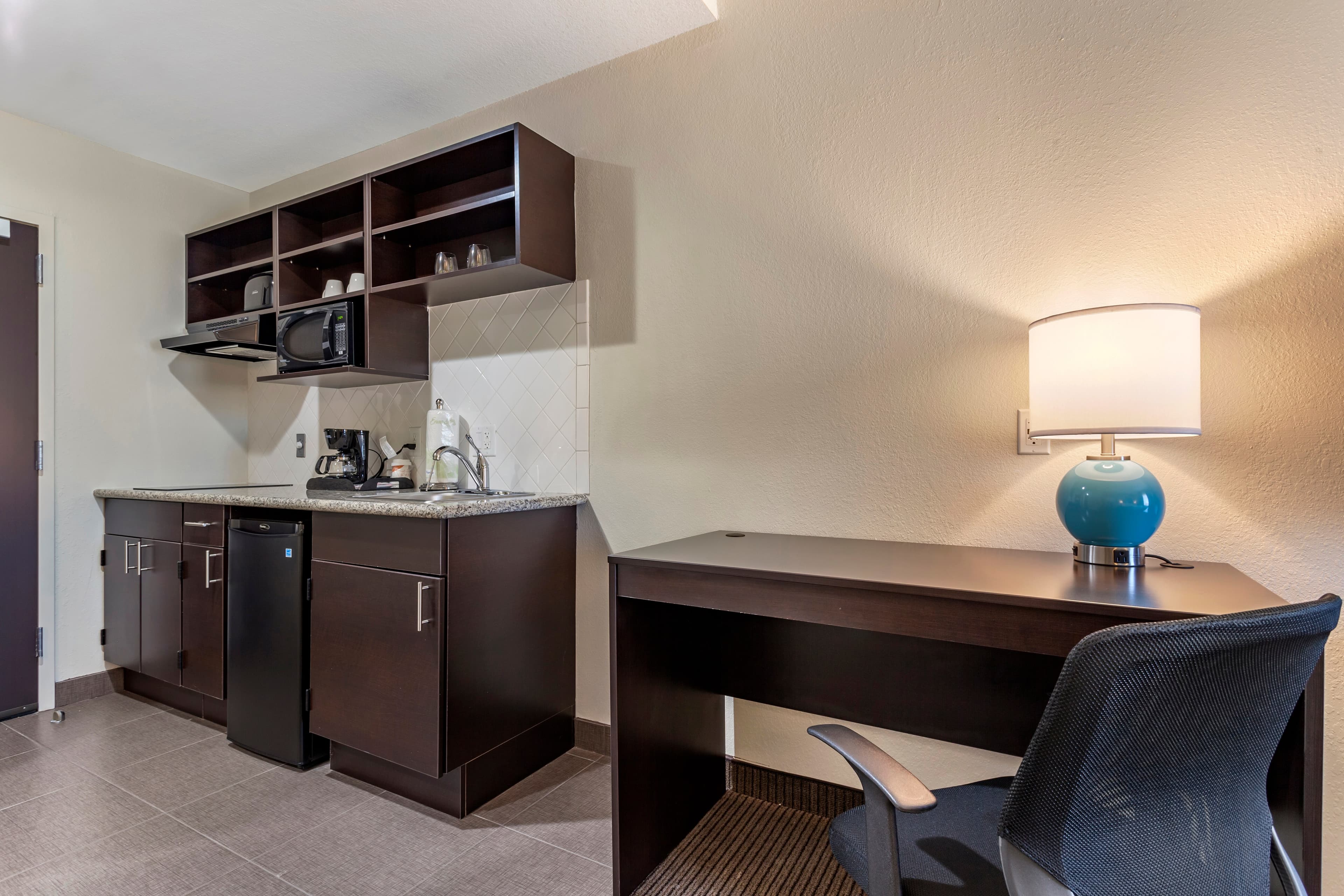Sleep Inn & Suites Waller - Image 4