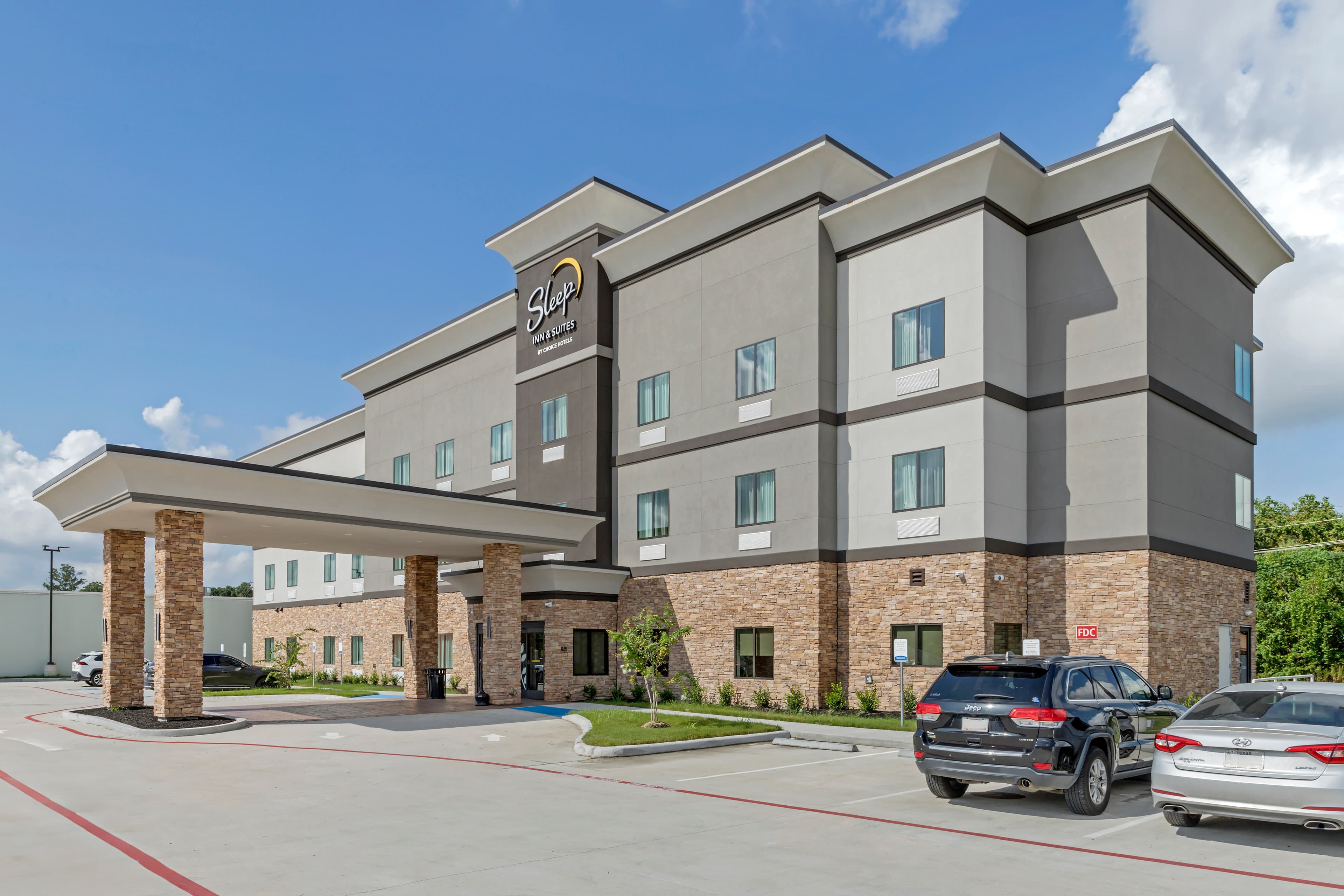 Sleep Inn & Suites Liberty - Image 1