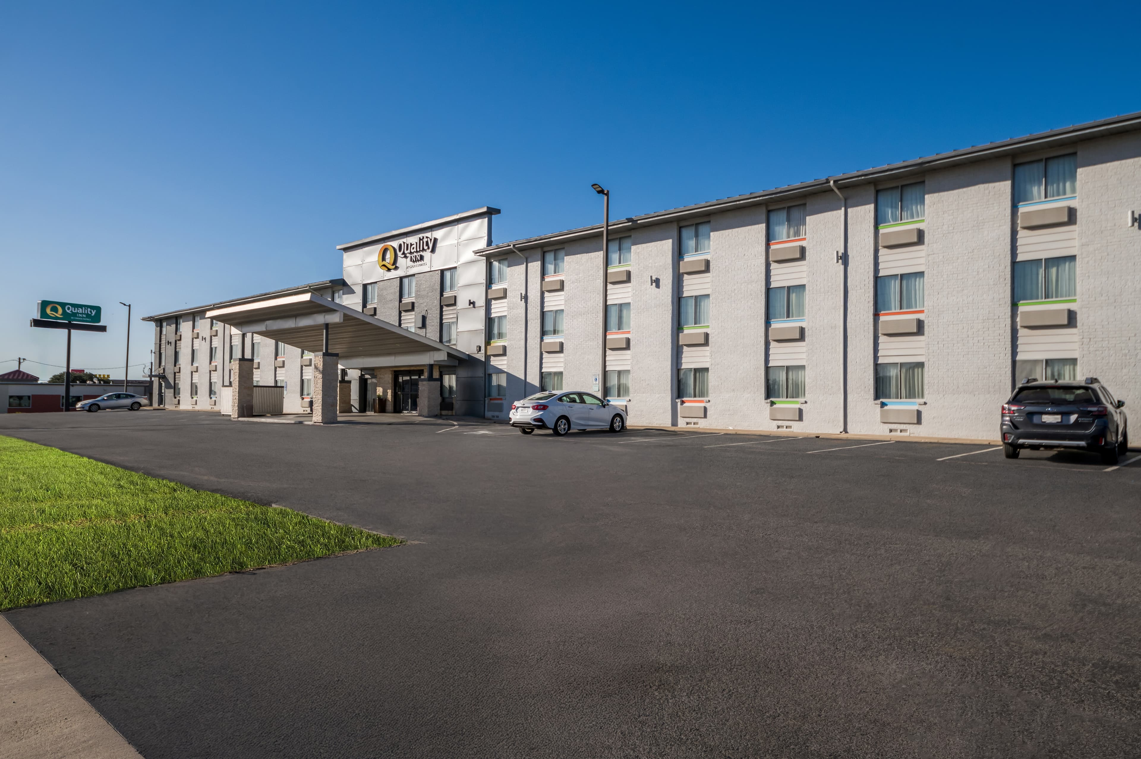 Quality Inn - Denton - Image 1
