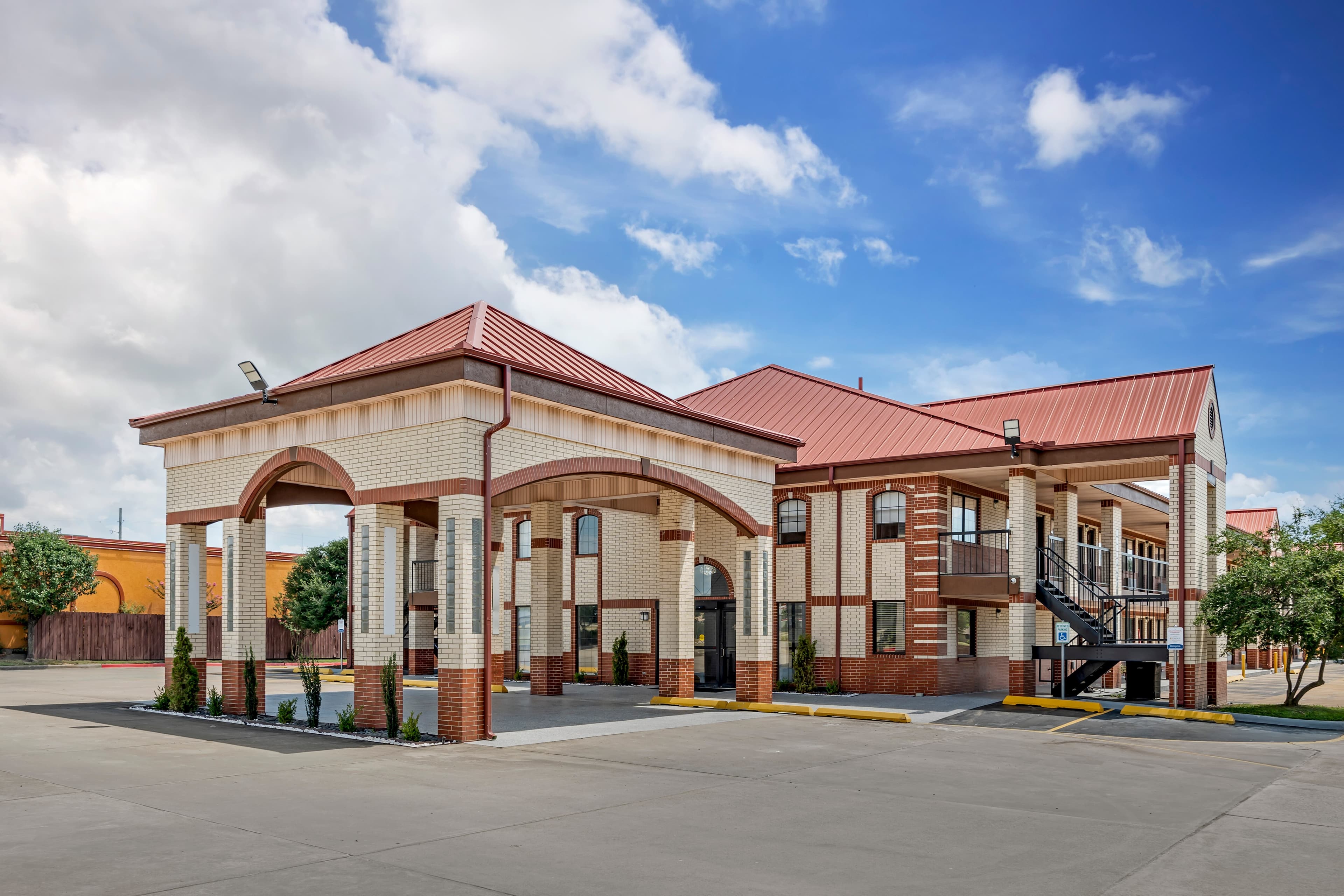Quality Inn & Suites New Boston - Texarkana West - Image 1
