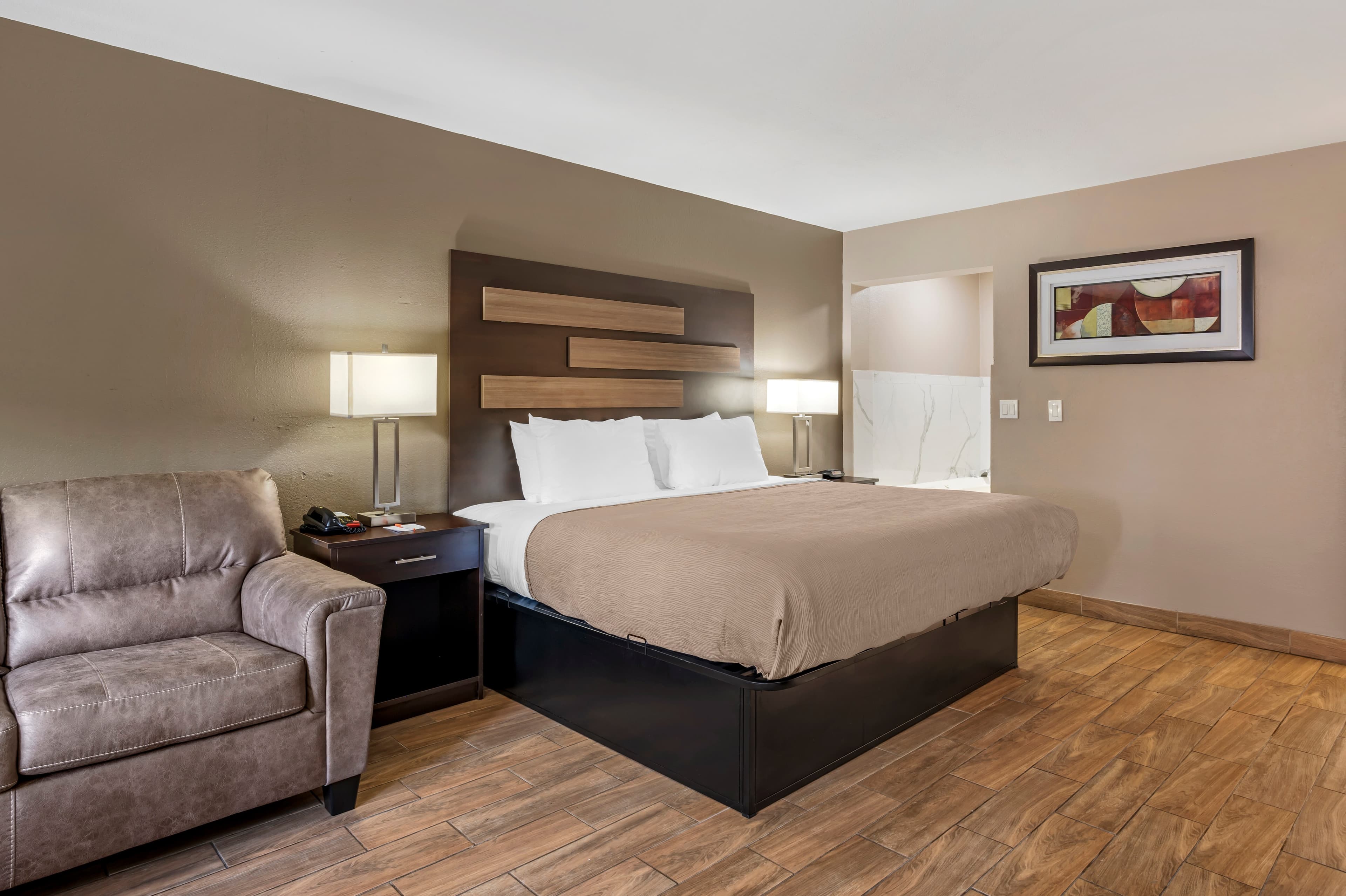 Quality Inn & Suites New Boston - Texarkana West — 8