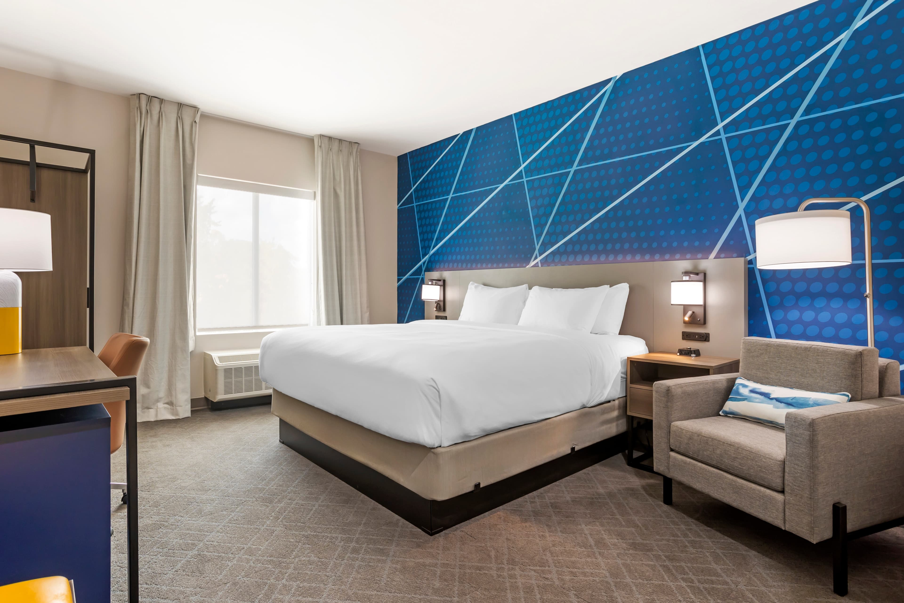 Comfort Inn & Suites Huntsville Near University — 10