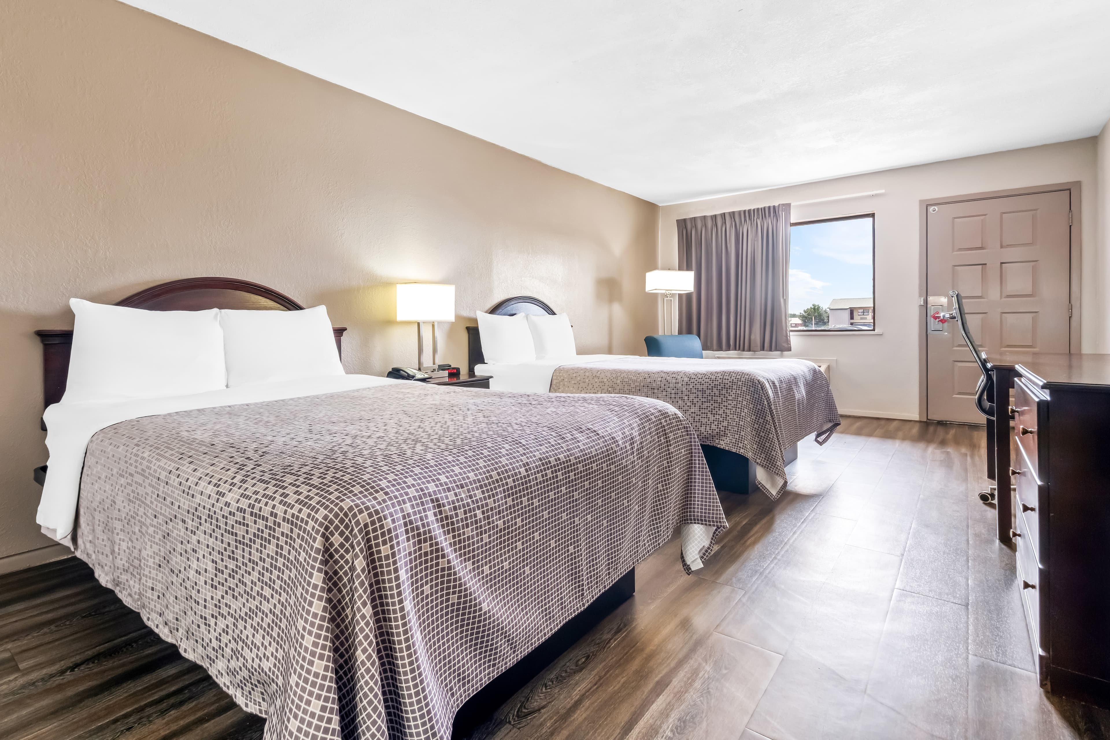Econo Lodge Childress — 4