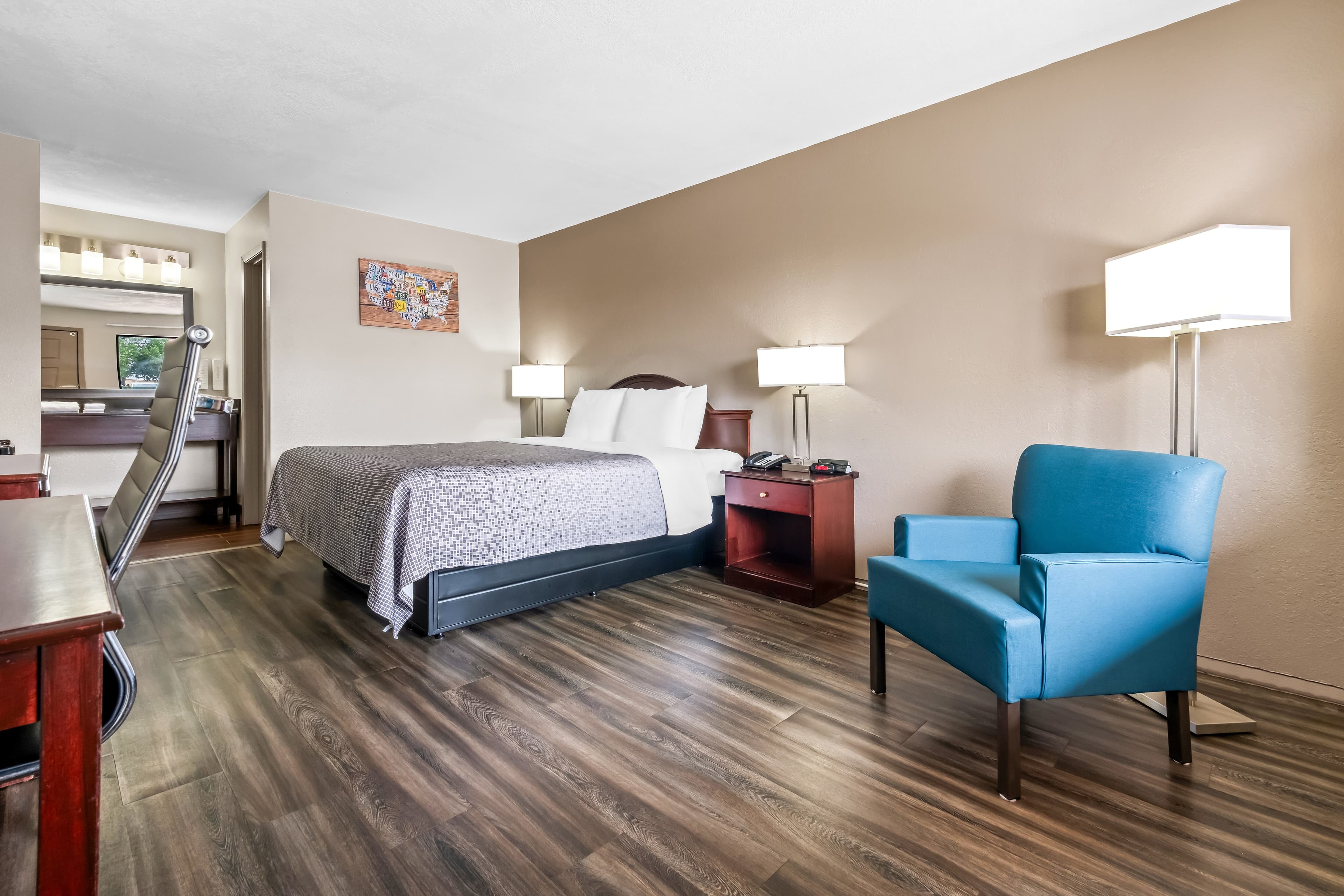 Econo Lodge Childress — 21