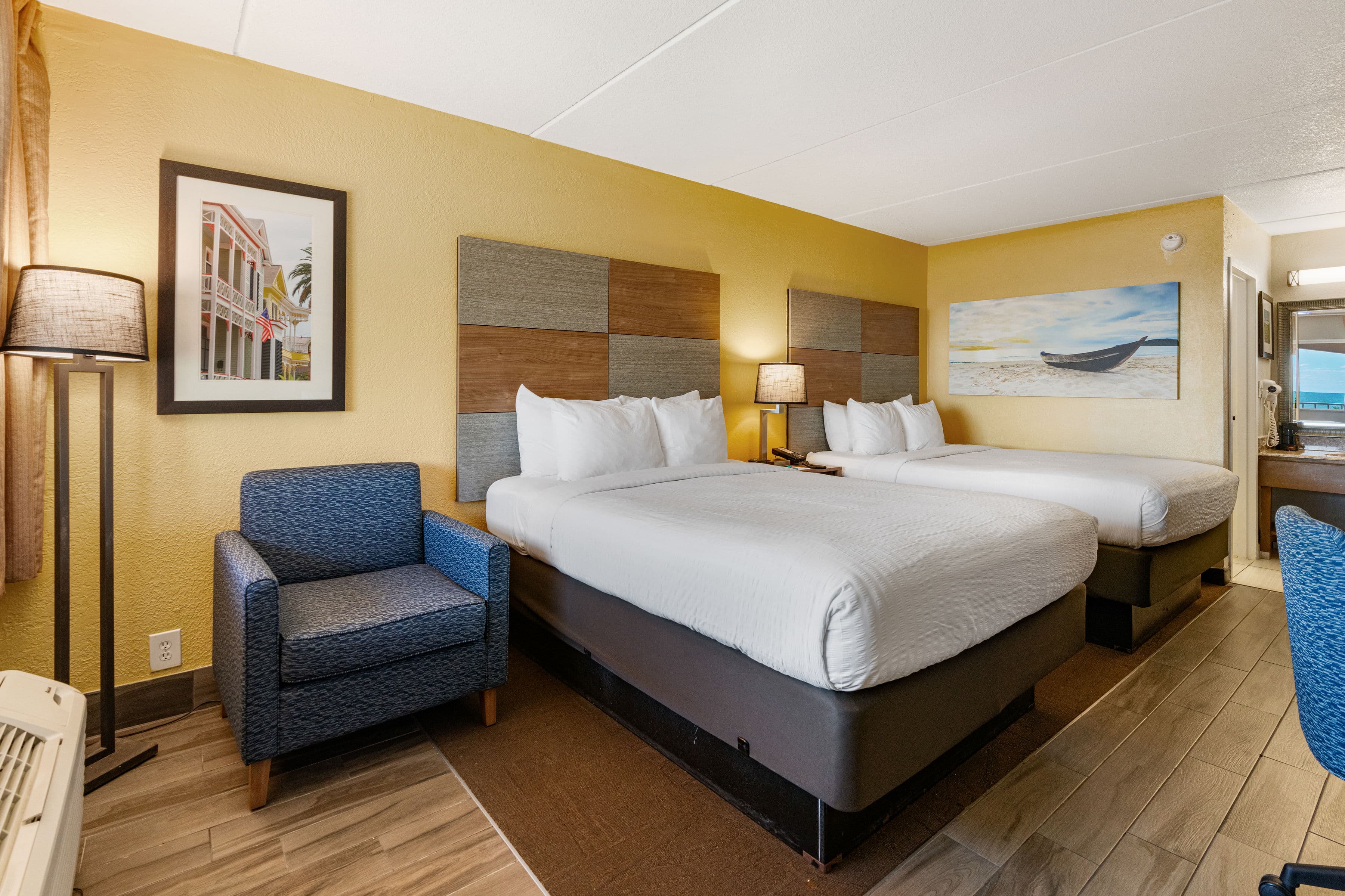 Clarion Pointe Galveston - Beachfront — 42