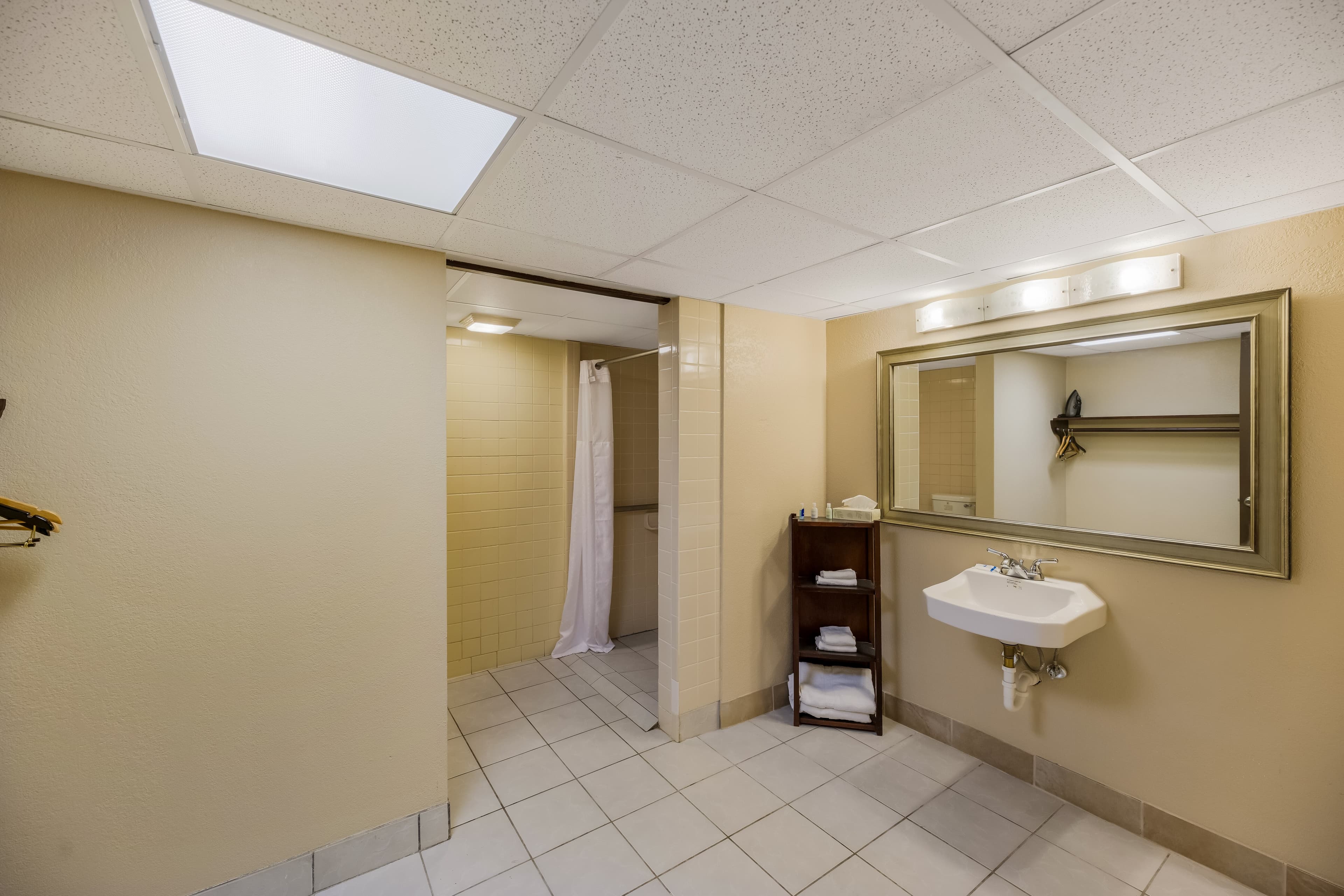 Rodeway Inn Abilene West - Image 4