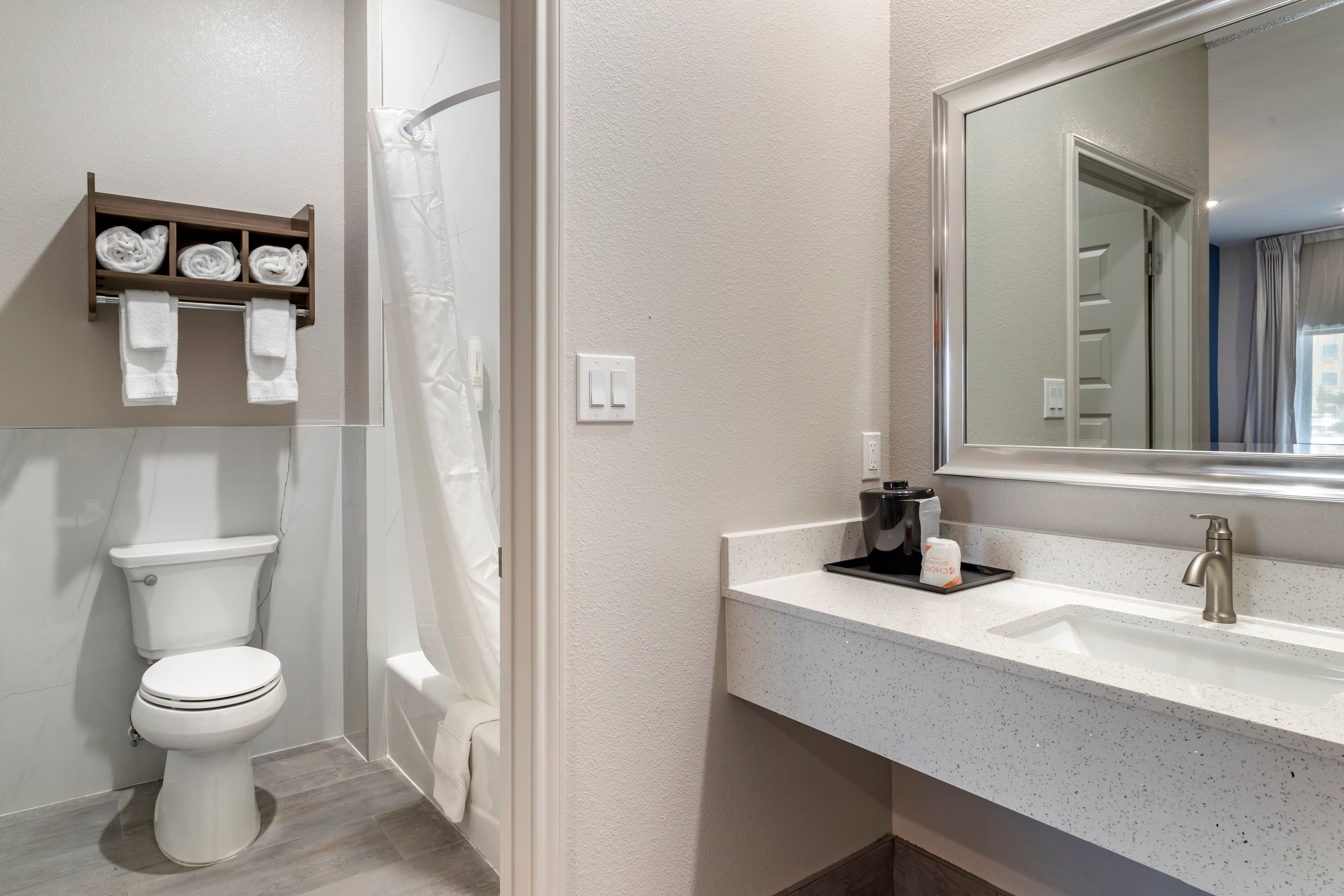 Clarion Pointe Port Arthur-Beaumont South - Image 5