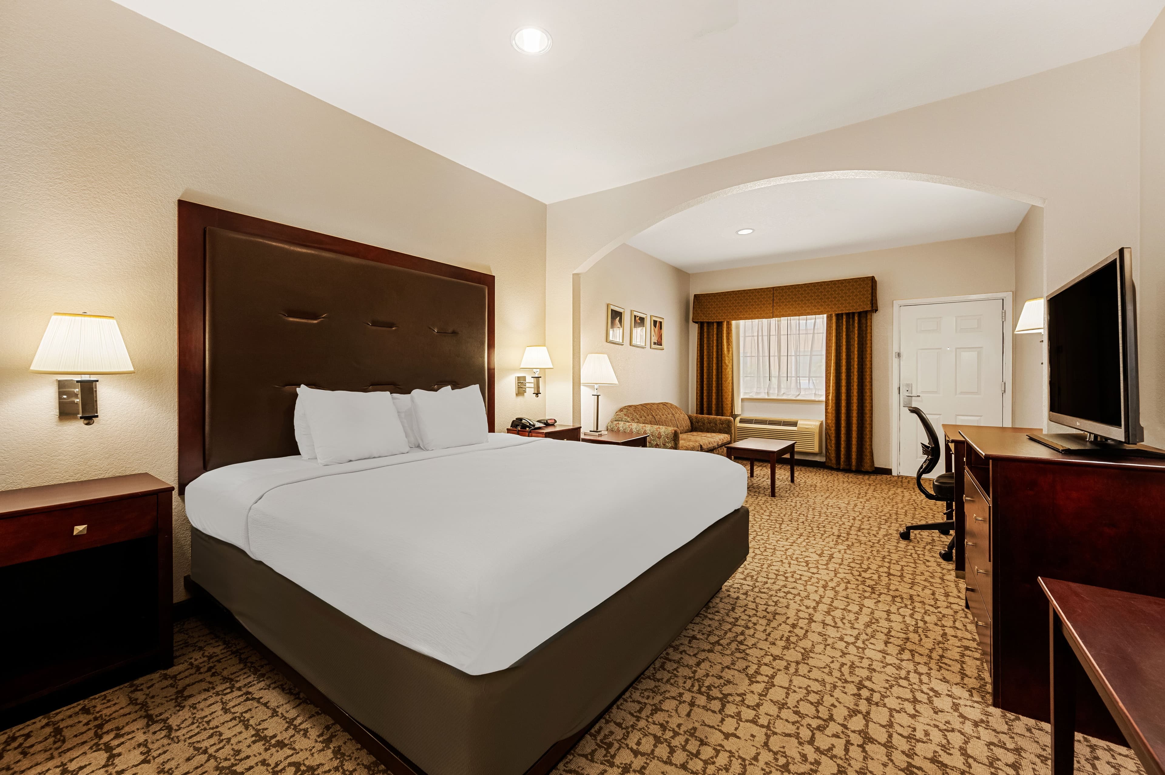 Quality Inn & Suites Houston Northwest - Cypress - Image 4