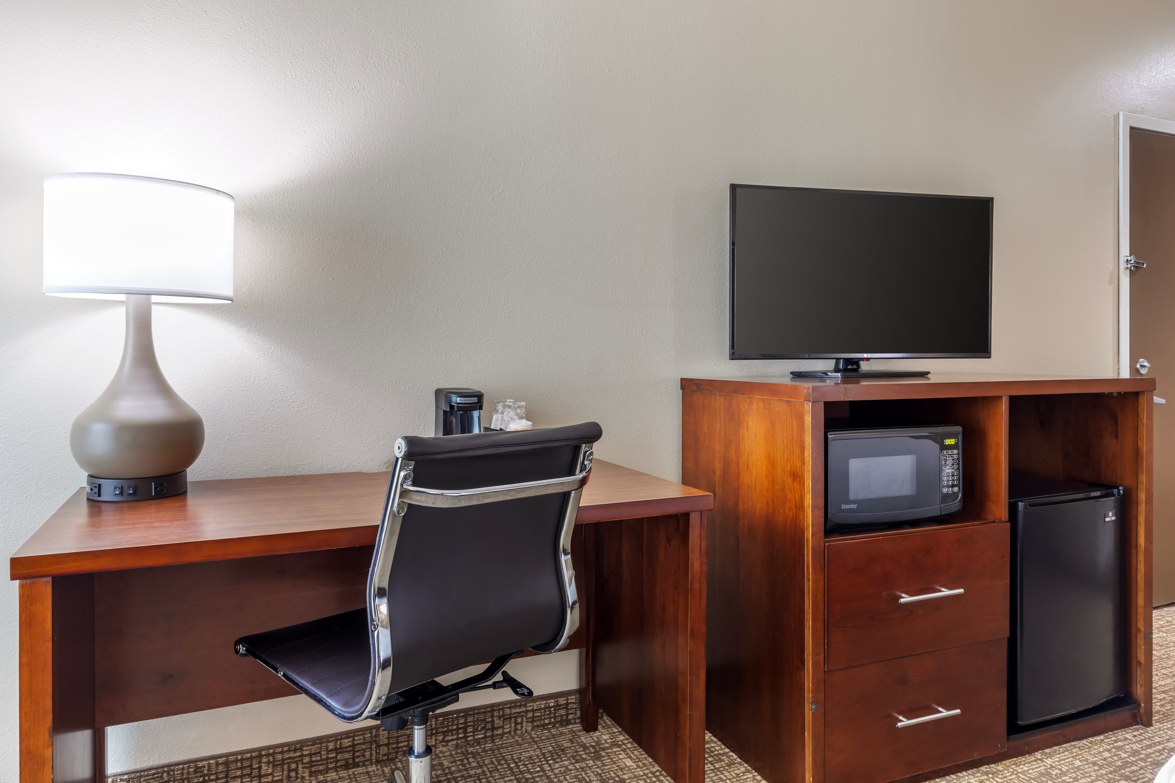 Comfort Inn & Suites Temple - Medical Center - Image 4