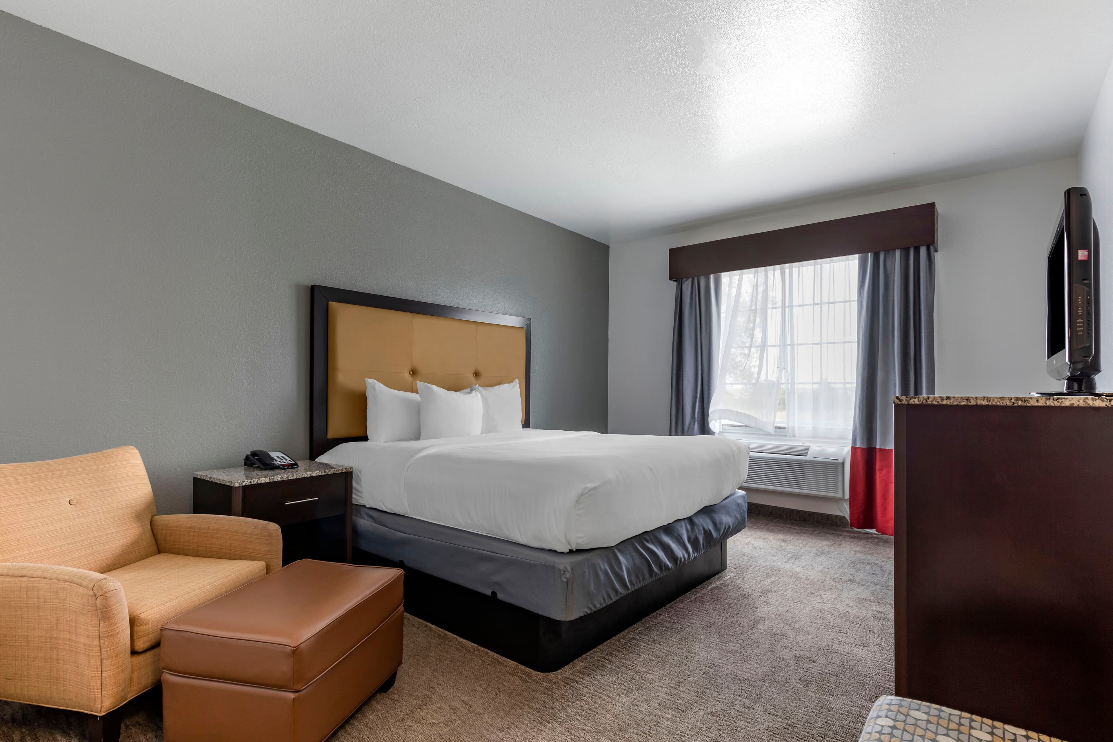 Comfort Inn & Suites Gatesville - Image 2