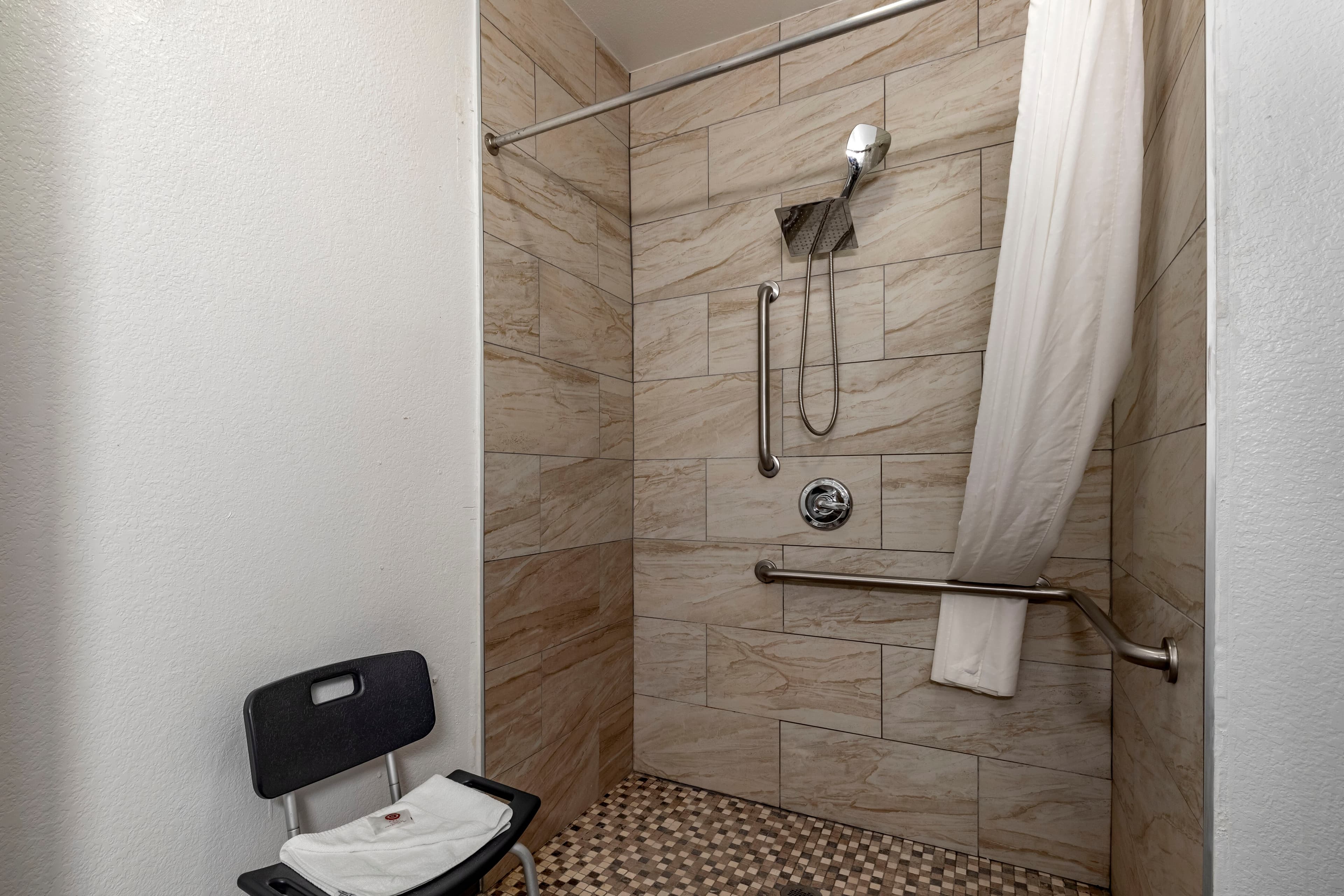 Comfort Inn & Suites Gatesville - Image 5
