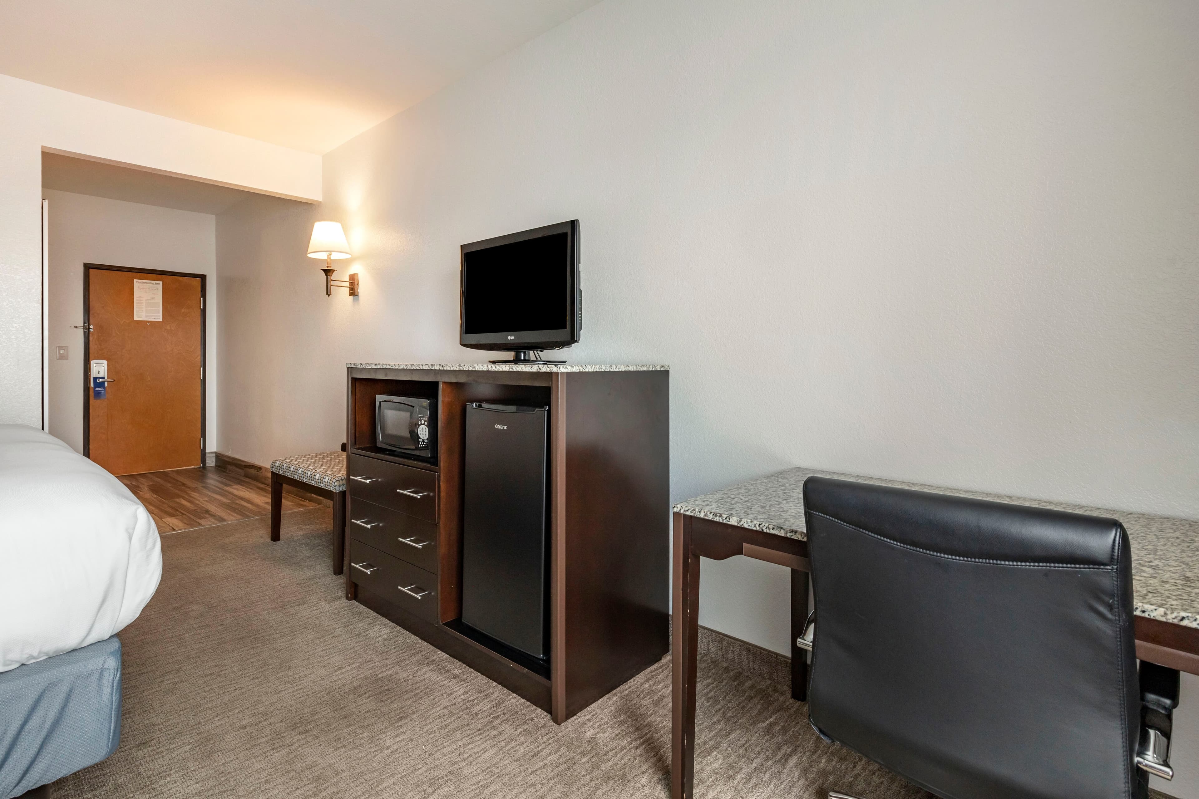 Comfort Inn & Suites Gatesville — 7
